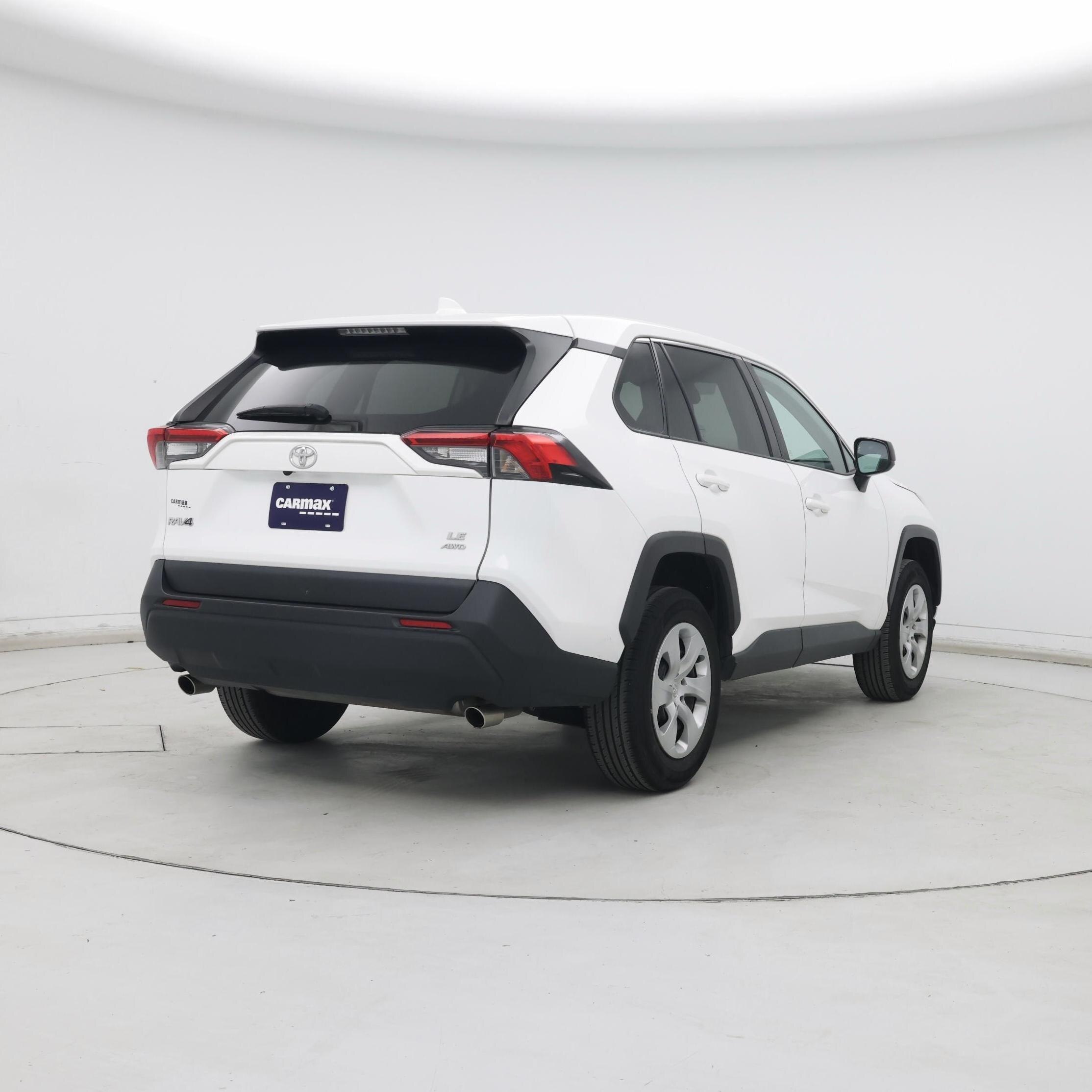 Thumbnail: 2022 Toyota RAV4 - 8