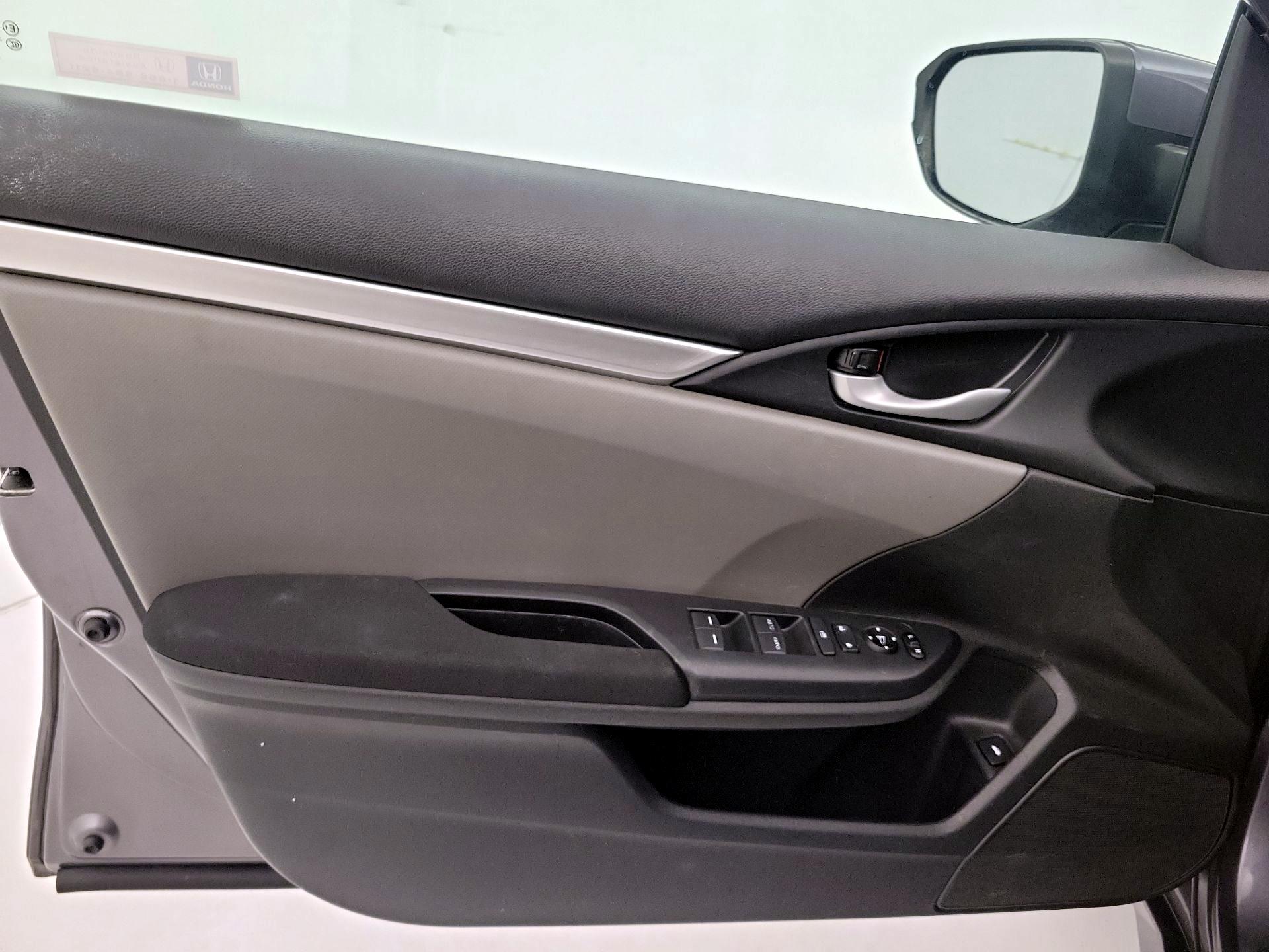 Thumbnail: 2019 Honda Civic - 12