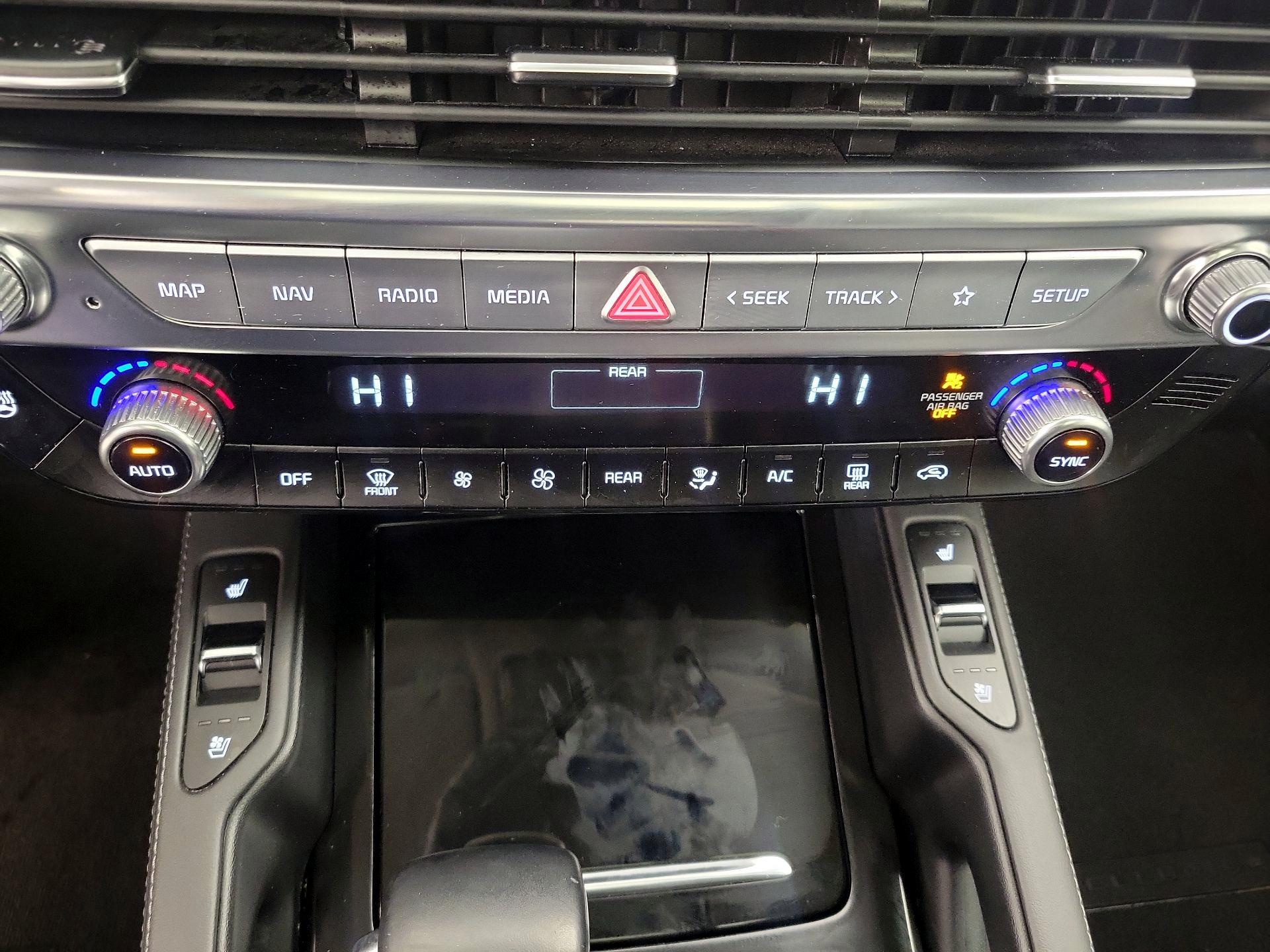 Thumbnail: 2021 Kia Telluride - 17