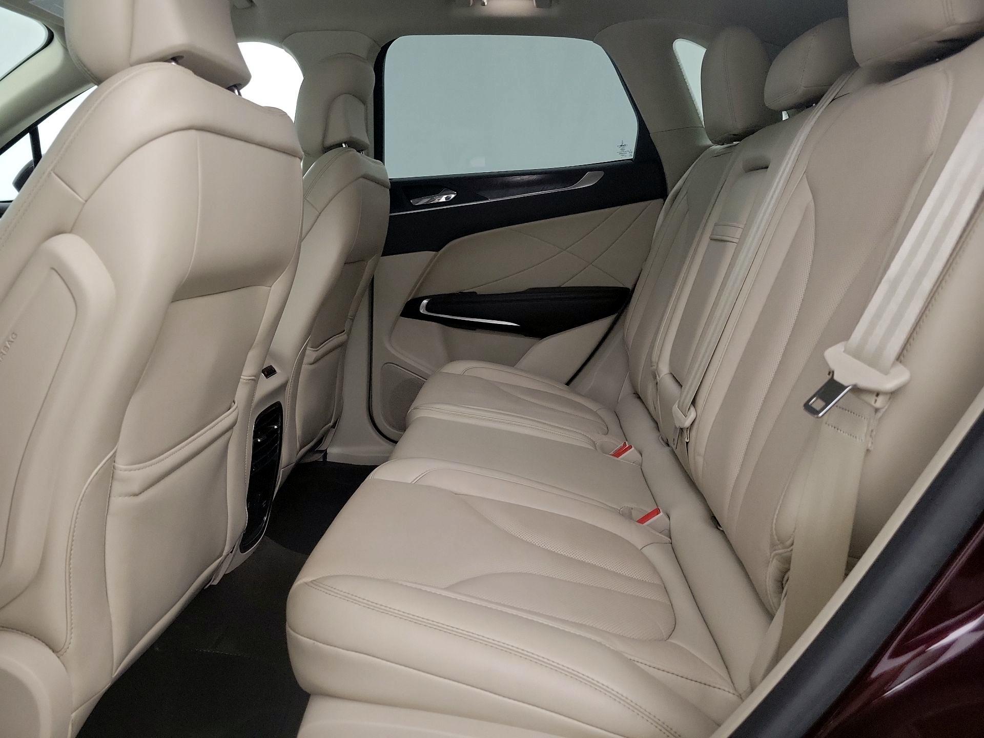 Thumbnail: 2019 Lincoln MKC - 20