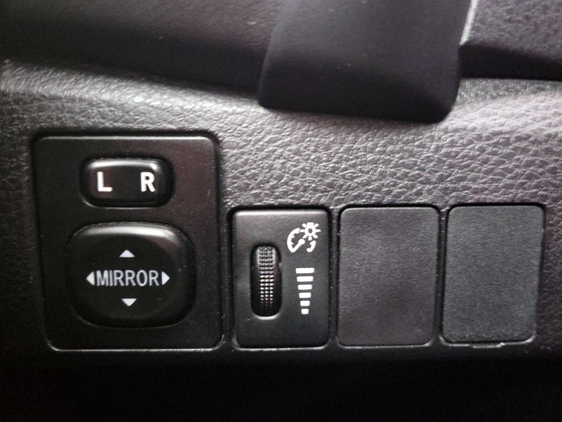 Thumbnail: 2017 Toyota Corolla - 13