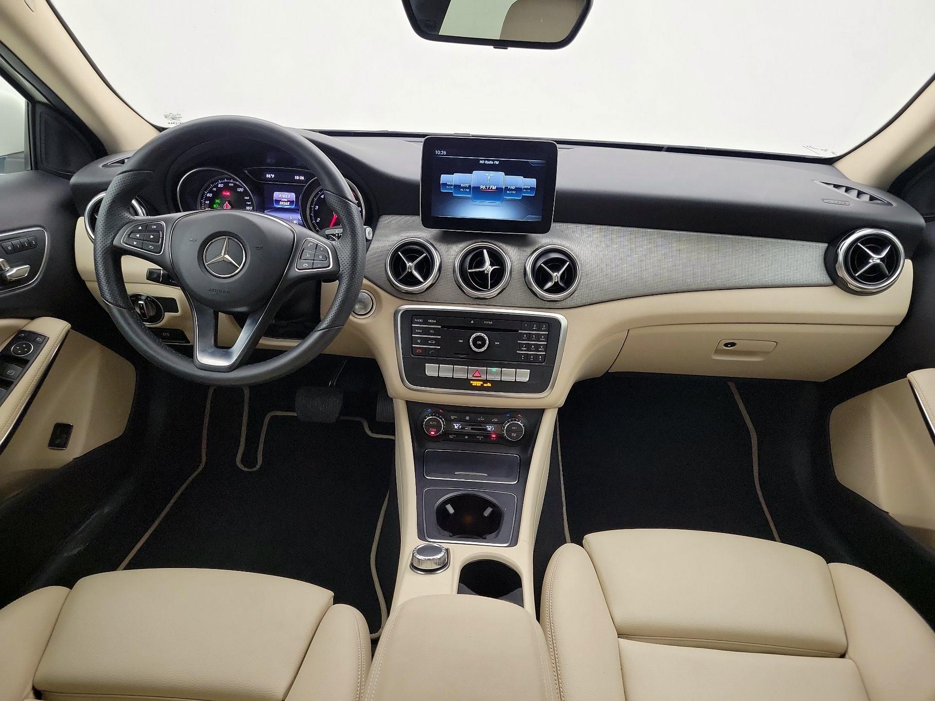 Thumbnail: 2018 Mercedes-Benz GLA - 9