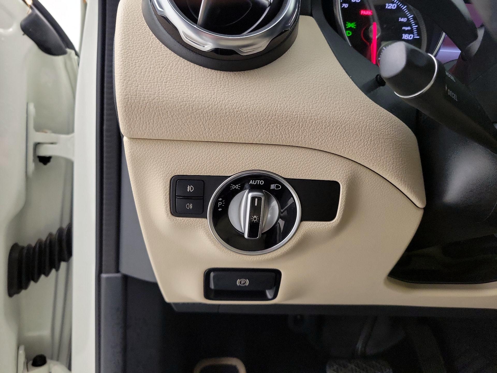 Thumbnail: 2018 Mercedes-Benz GLA - 13