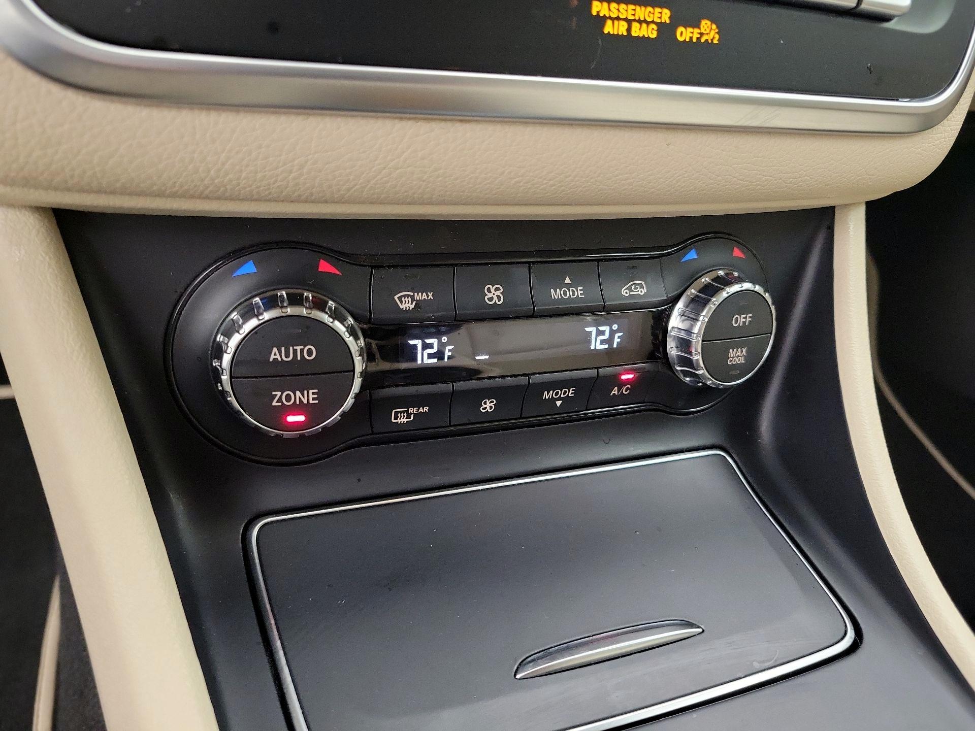 Thumbnail: 2018 Mercedes-Benz GLA - 16