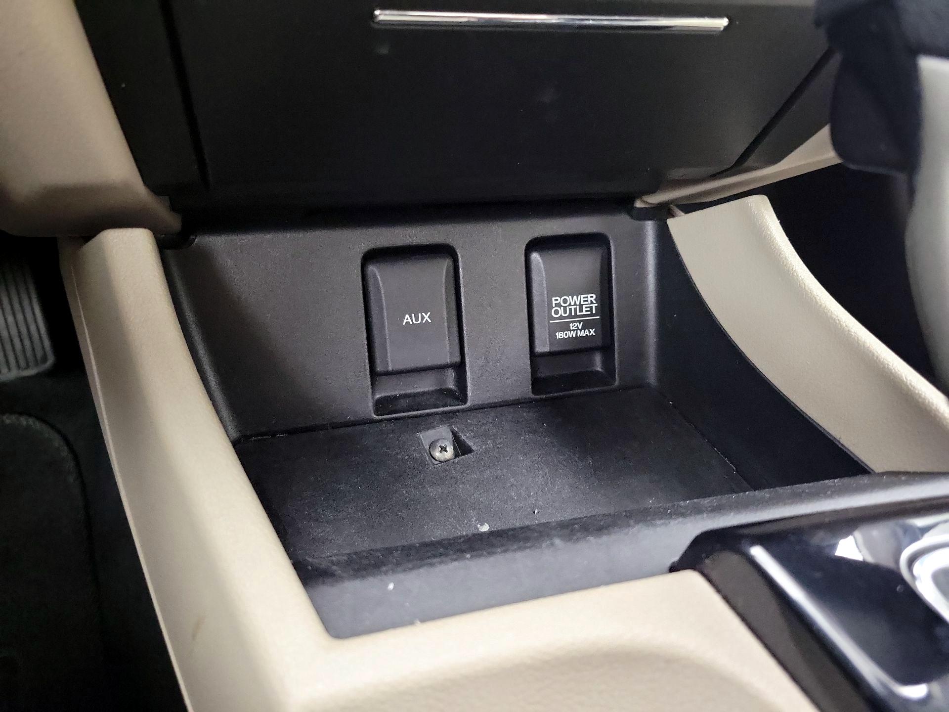 Thumbnail: 2015 Honda Civic - 18