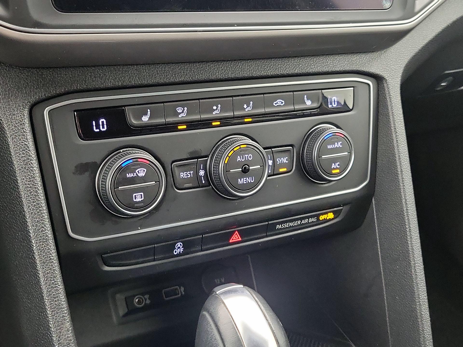 Thumbnail: 2019 Volkswagen Atlas - 16