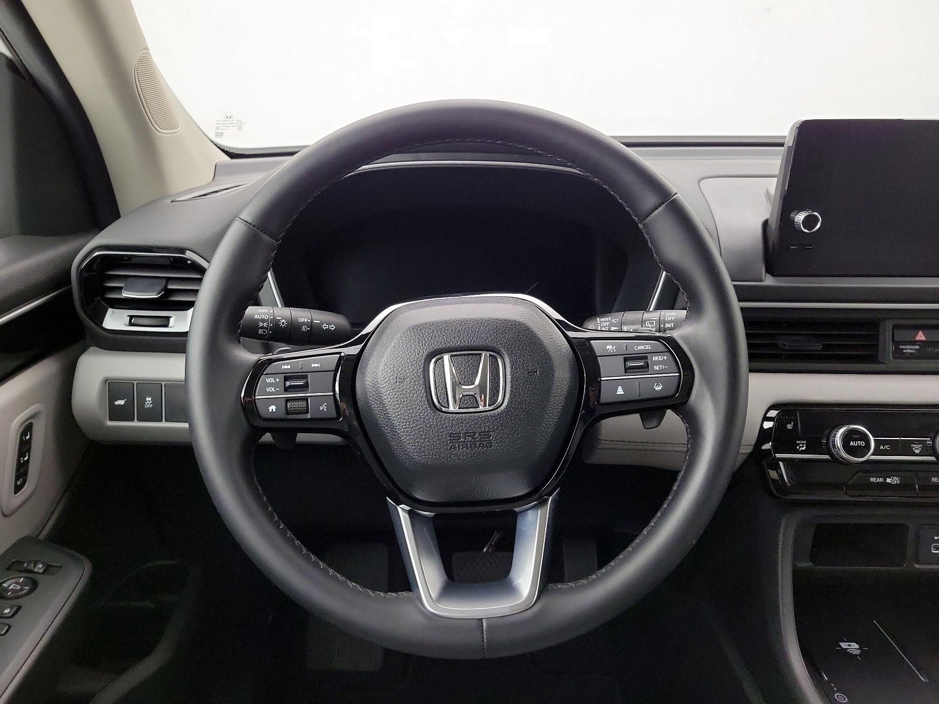 Thumbnail: 2025 Honda Pilot - 10