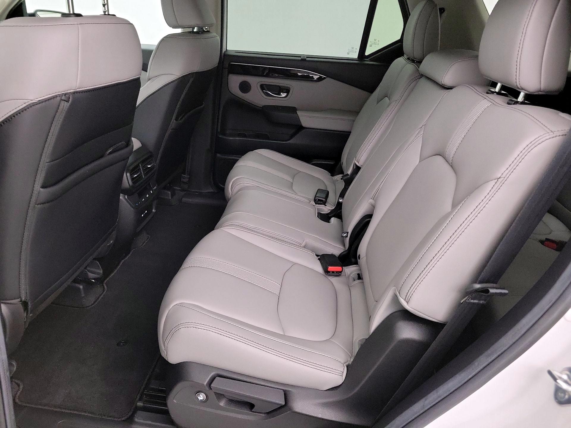 Thumbnail: 2025 Honda Pilot - 19