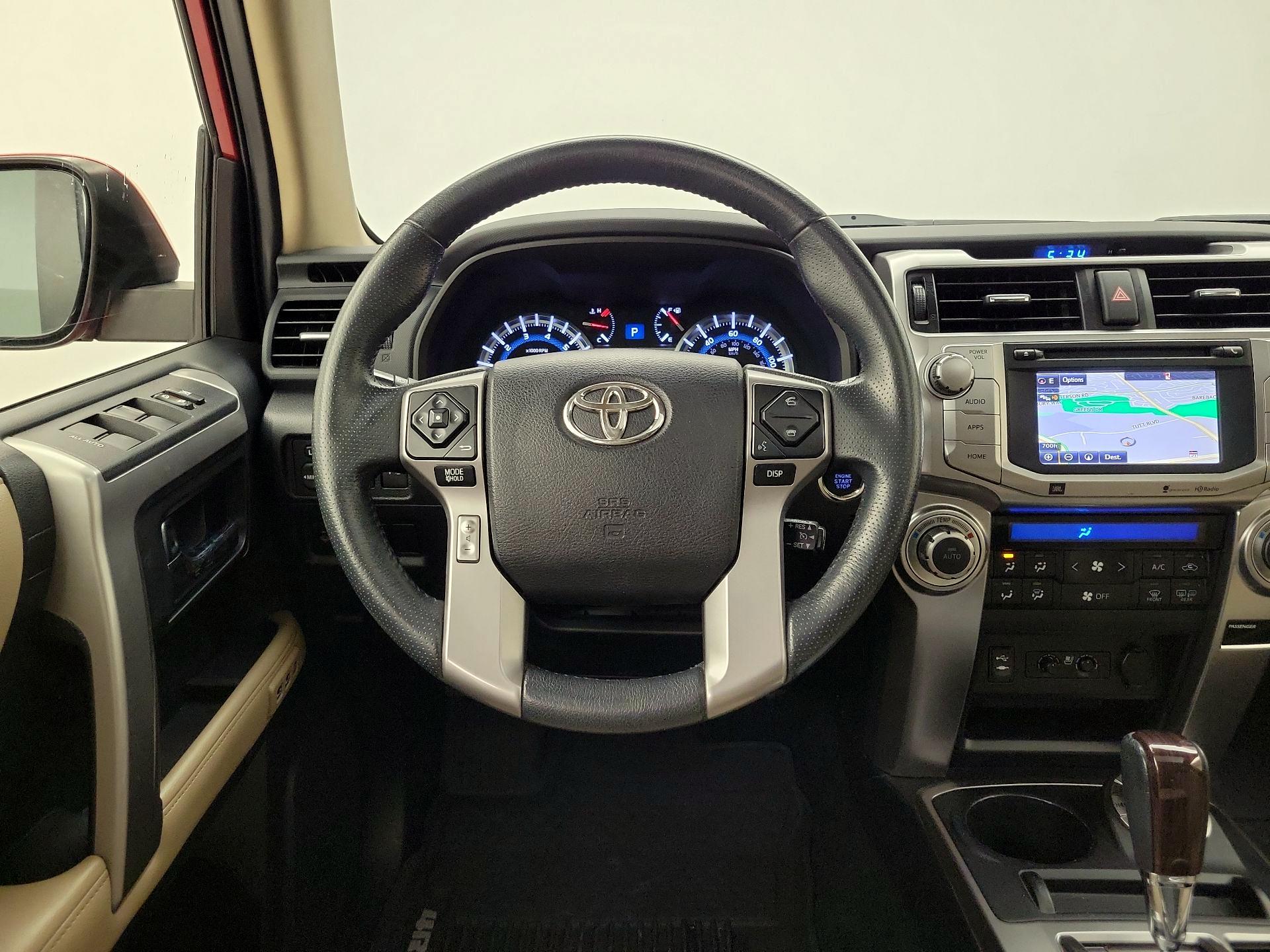 Thumbnail: 2015 Toyota 4Runner - 10