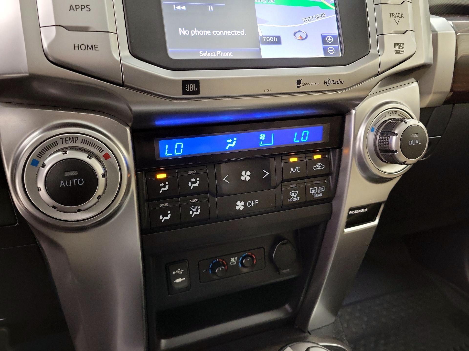 Thumbnail: 2015 Toyota 4Runner - 17