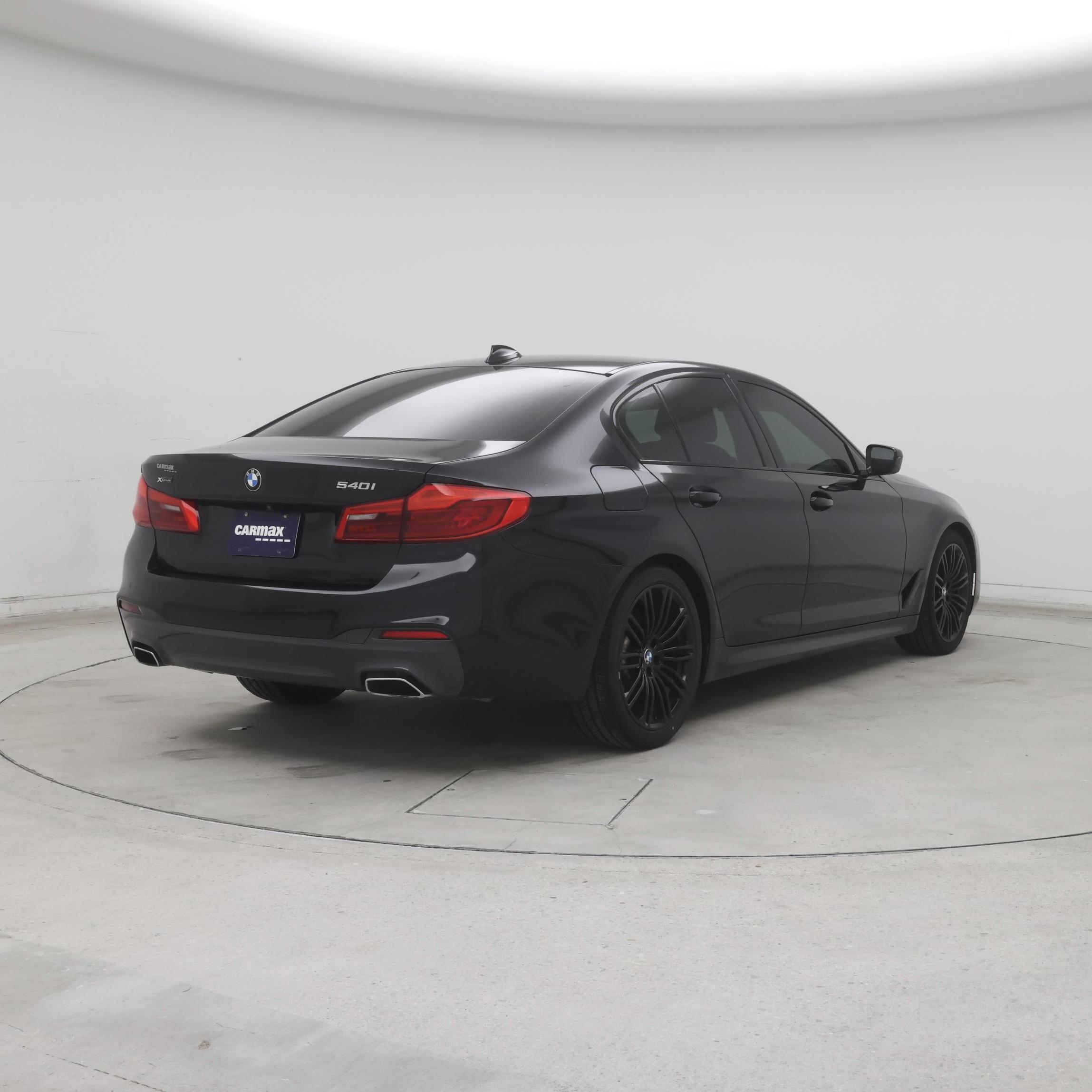 Thumbnail: 2019 BMW 5 Series - 8