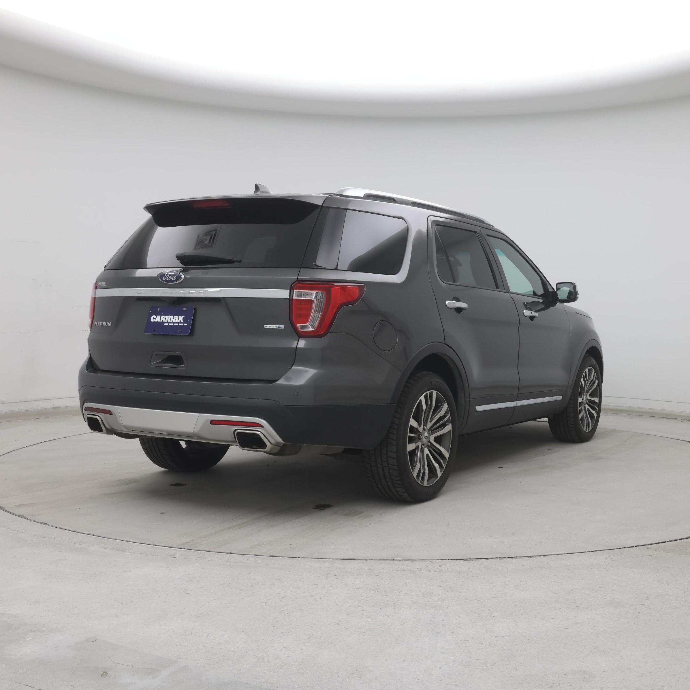 Thumbnail: 2017 Ford Explorer - 8