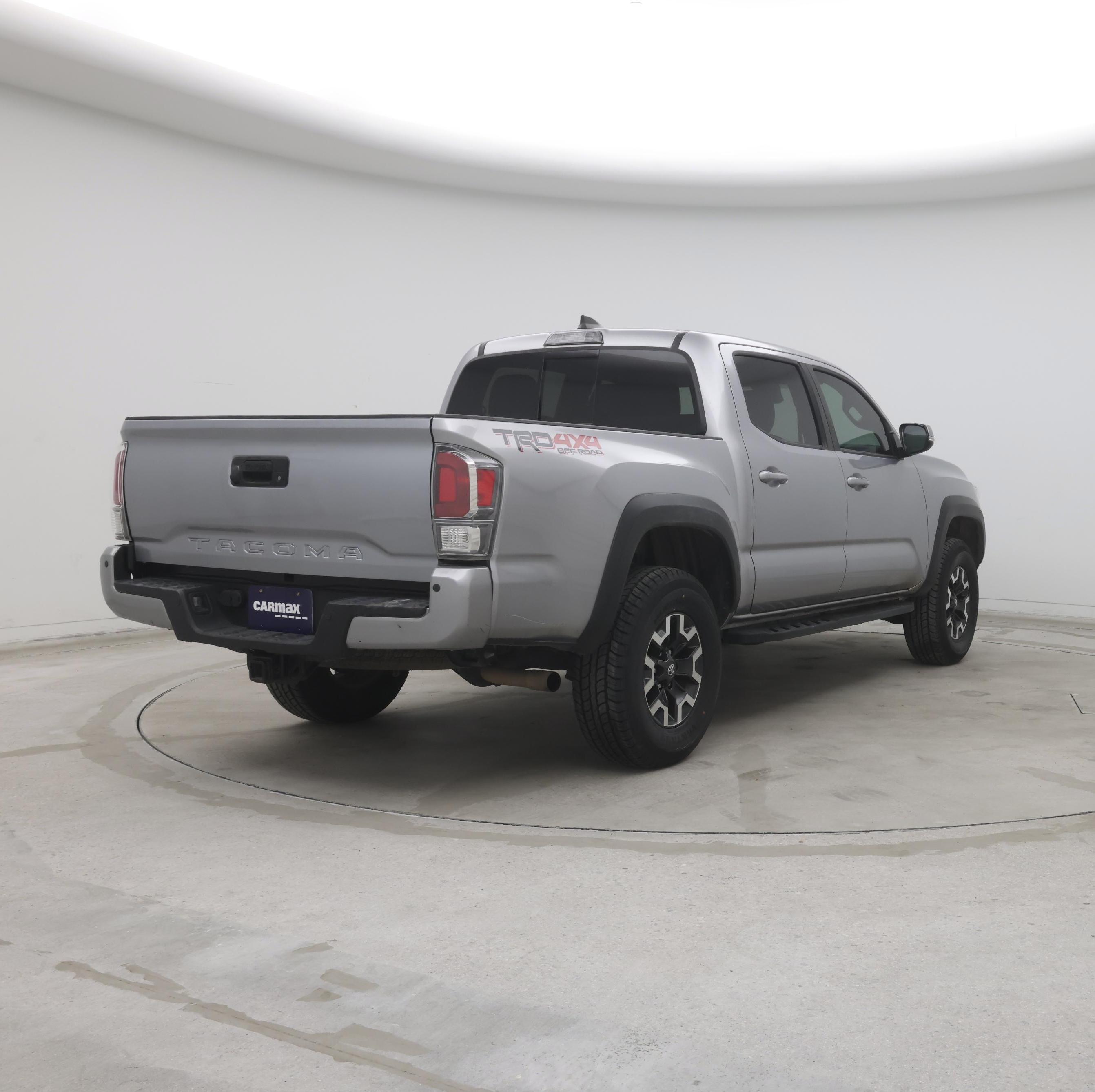 Thumbnail: 2020 Toyota Tacoma - 8