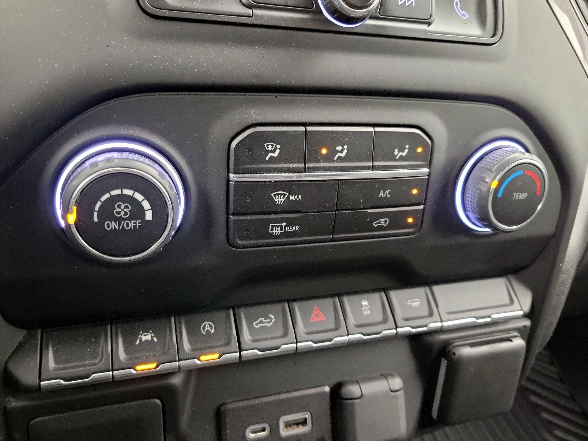 Thumbnail: 2022 Chevrolet Silverado 1500 - 16