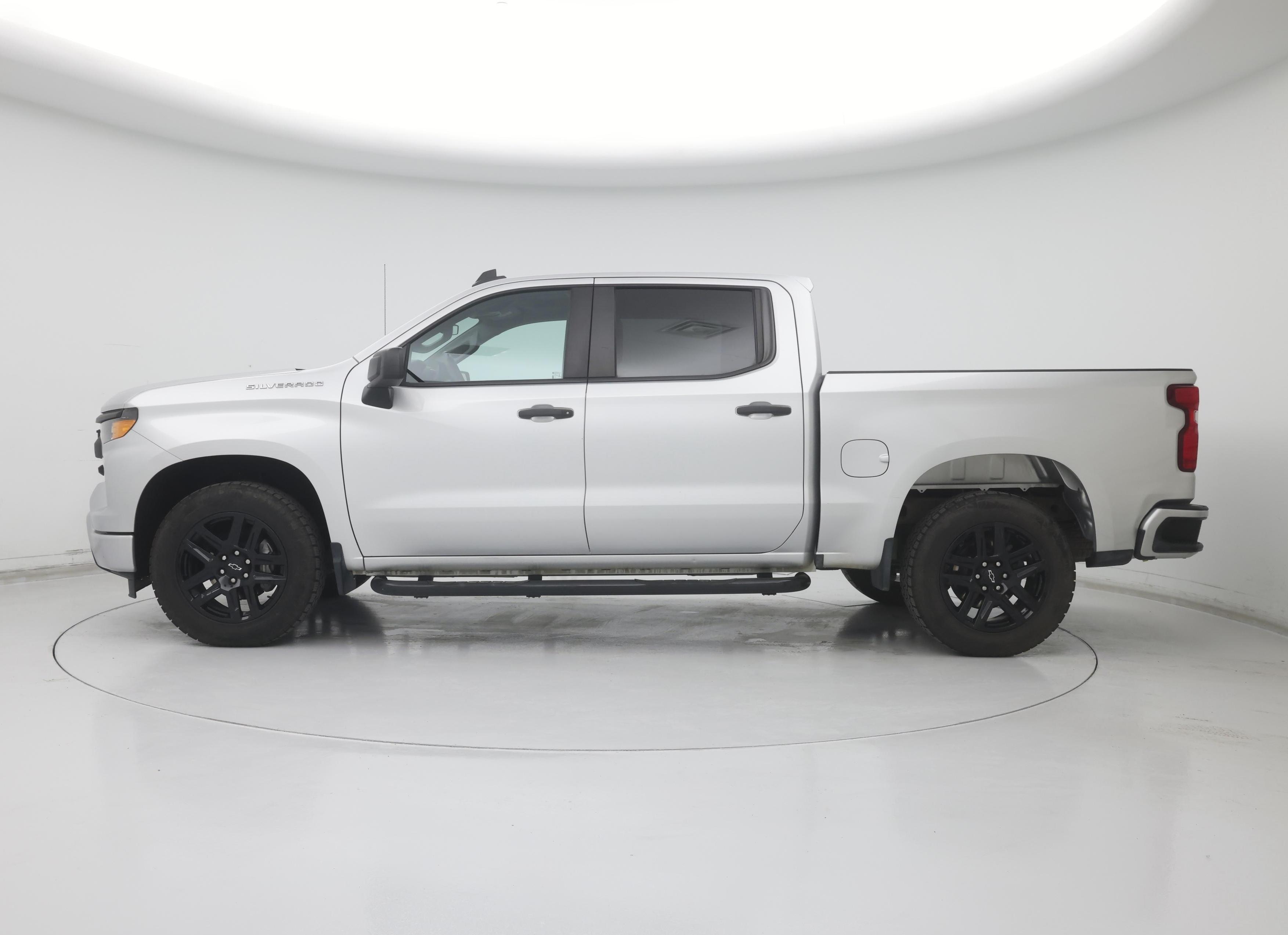 Thumbnail: 2022 Chevrolet Silverado 1500 - 3
