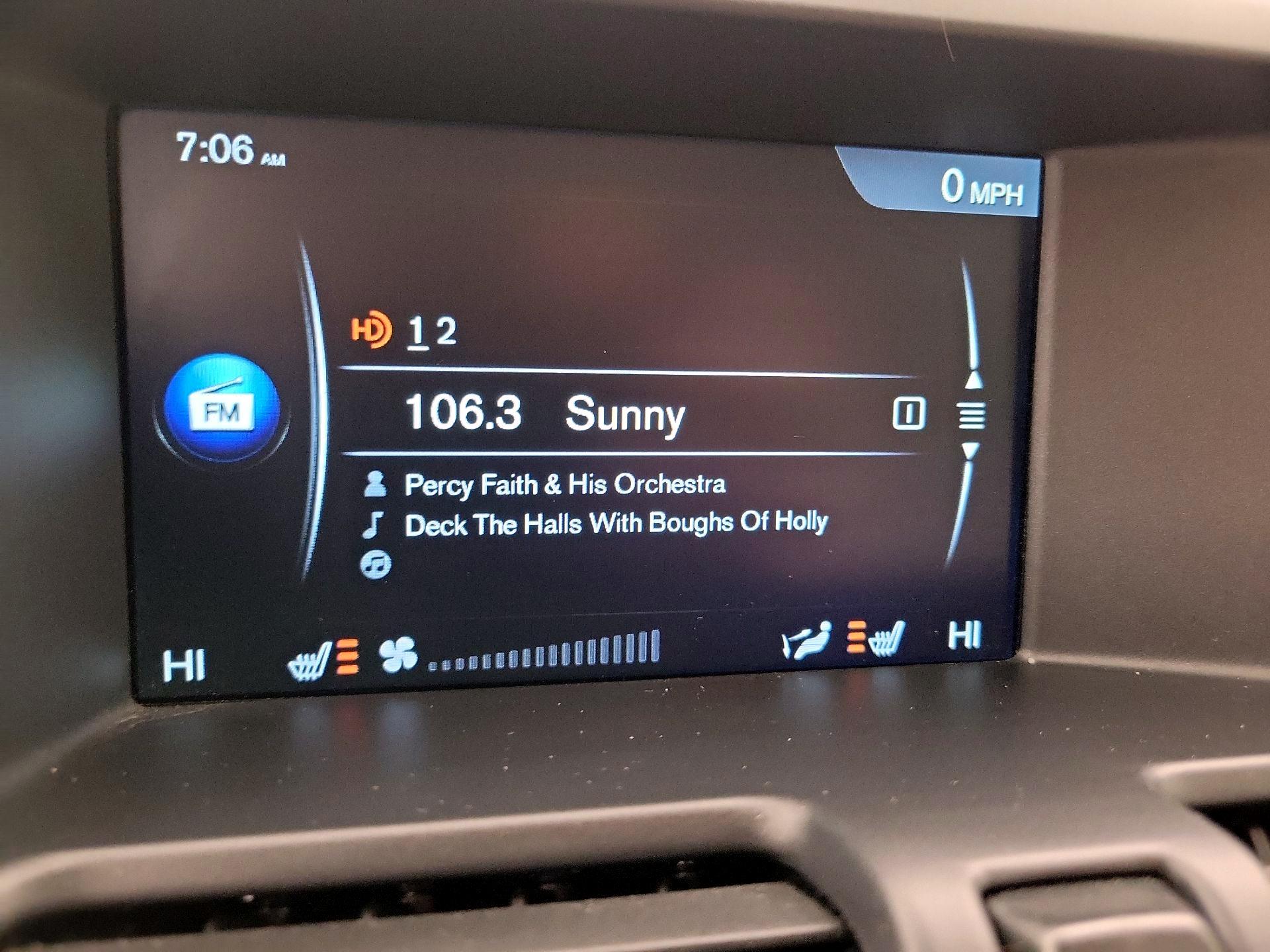 Thumbnail: 2016 Volvo XC60 - 15