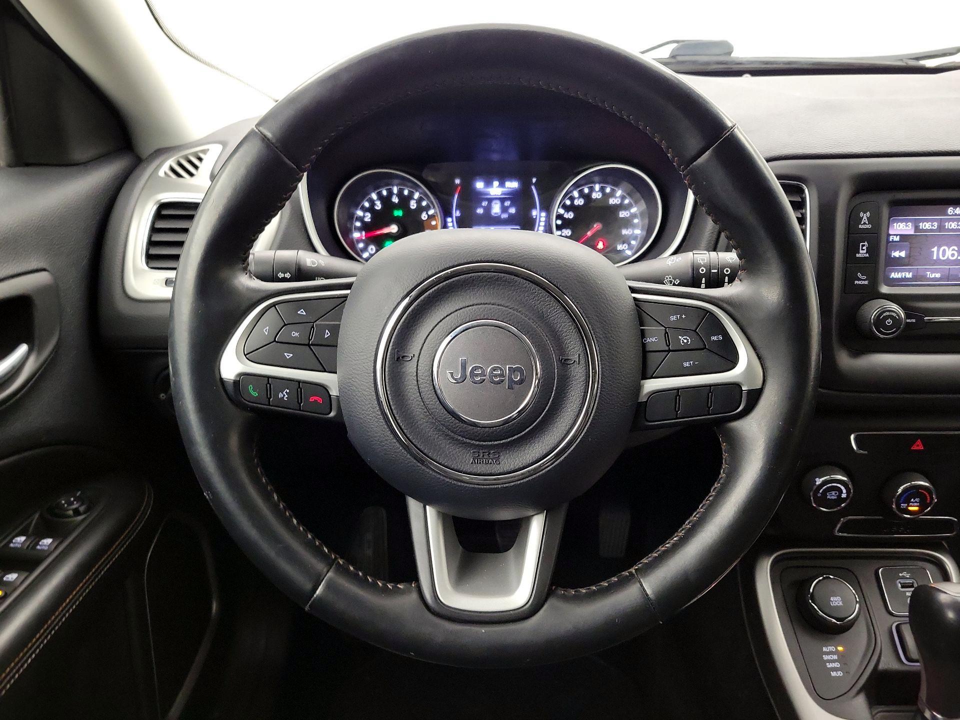 Thumbnail: 2018 Jeep Compass - 10