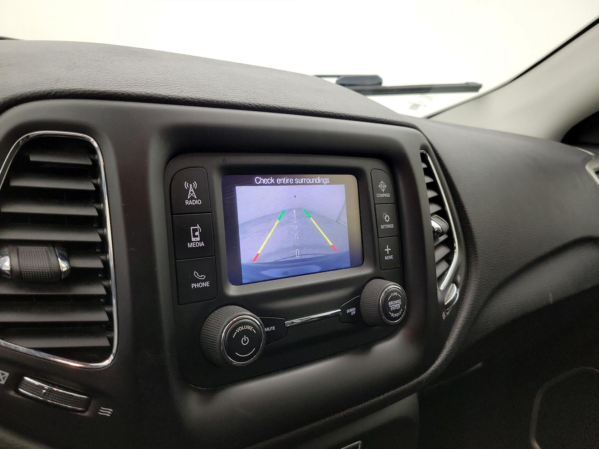 Thumbnail: 2018 Jeep Compass - 14