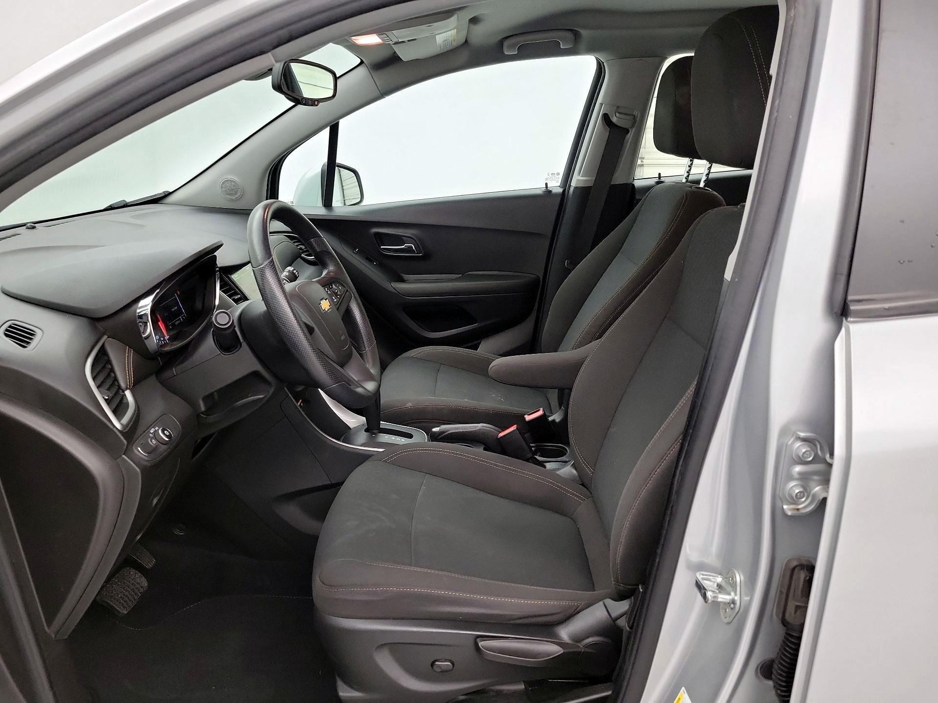 Thumbnail: 2018 Chevrolet Trax - 11