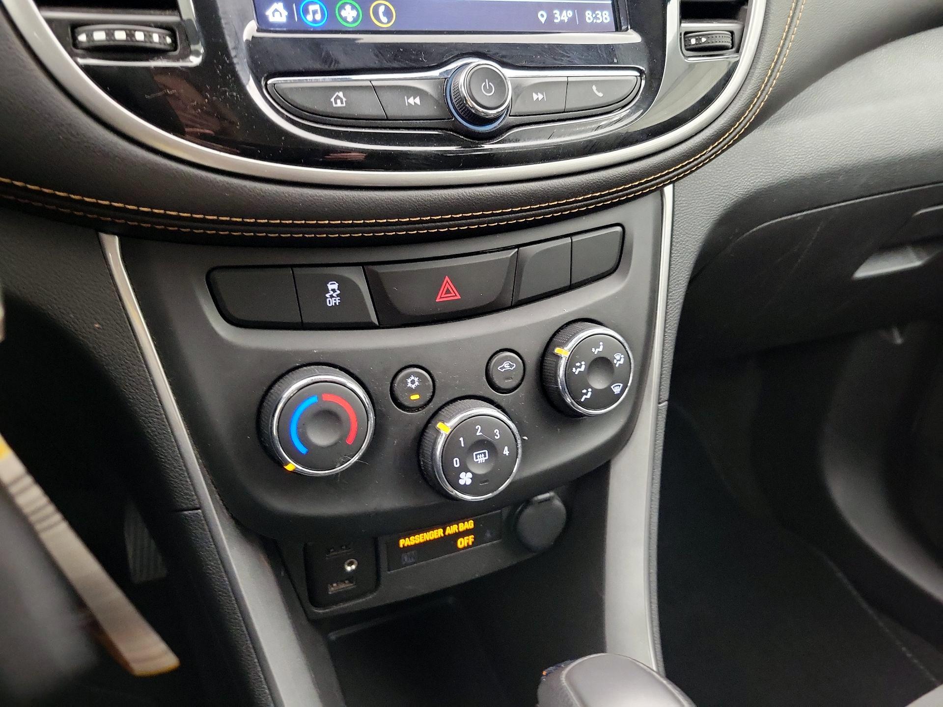 Thumbnail: 2018 Chevrolet Trax - 16