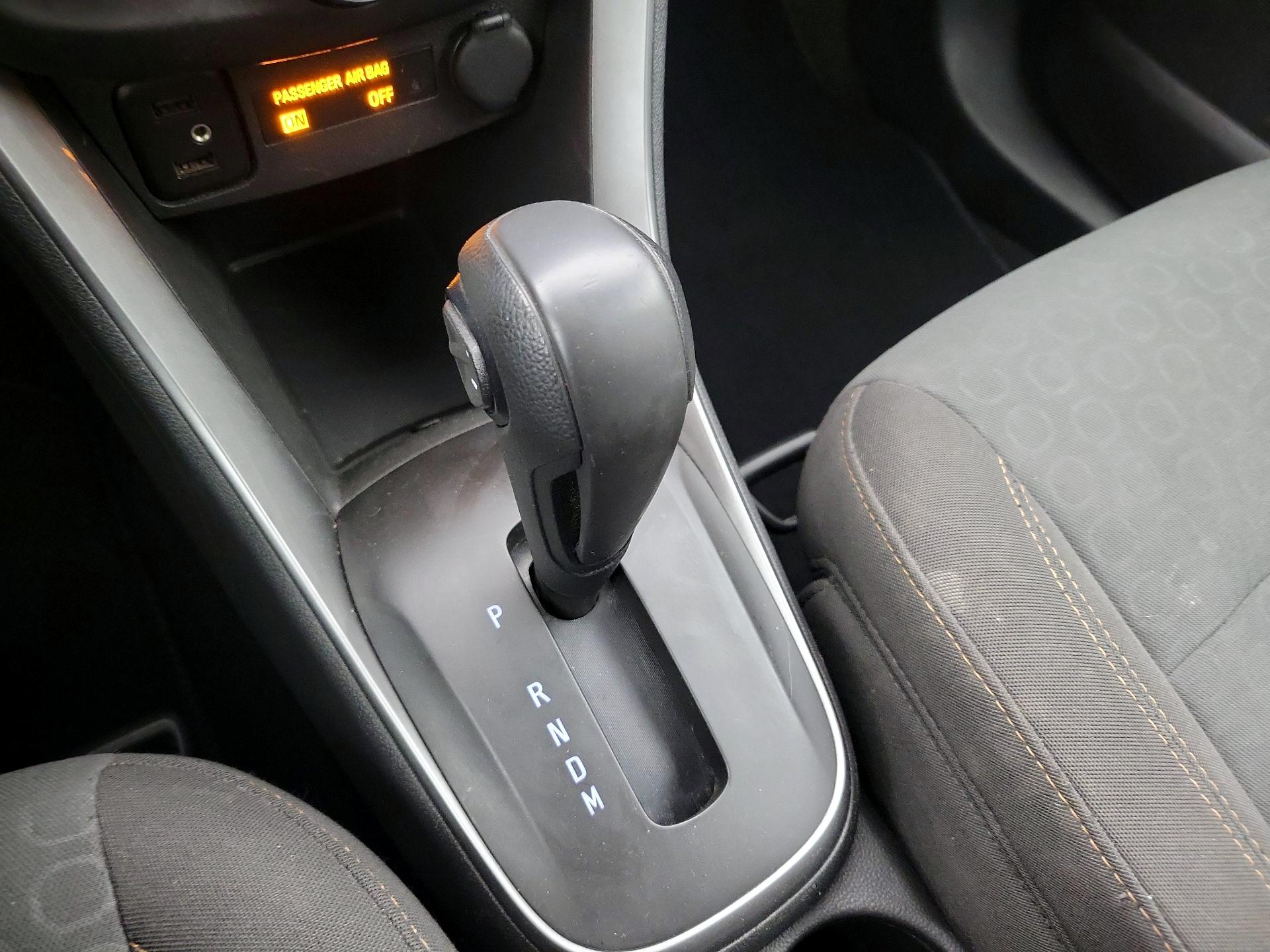 Thumbnail: 2018 Chevrolet Trax - 17