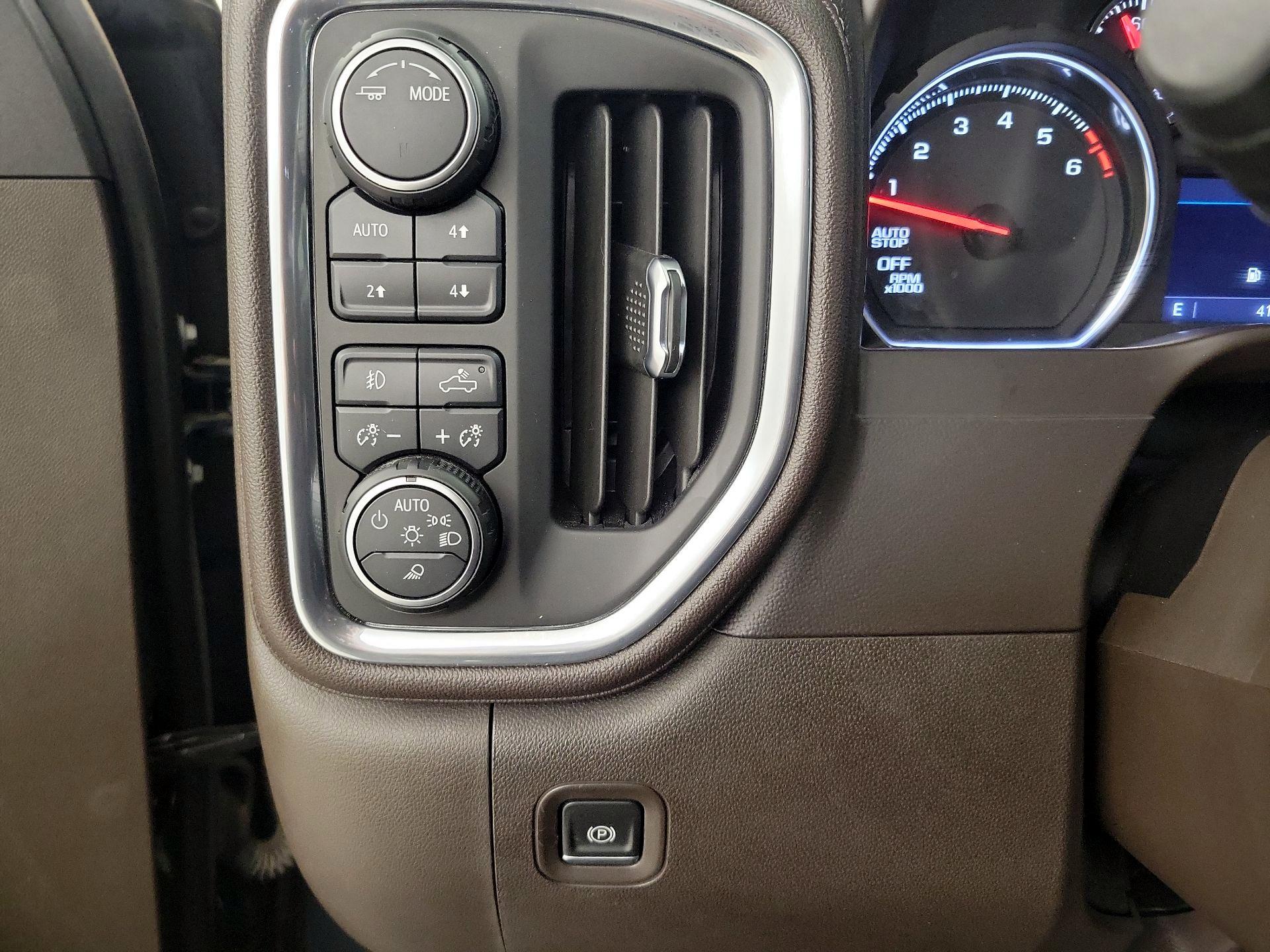 Thumbnail: 2021 Chevrolet Silverado 1500 - 13