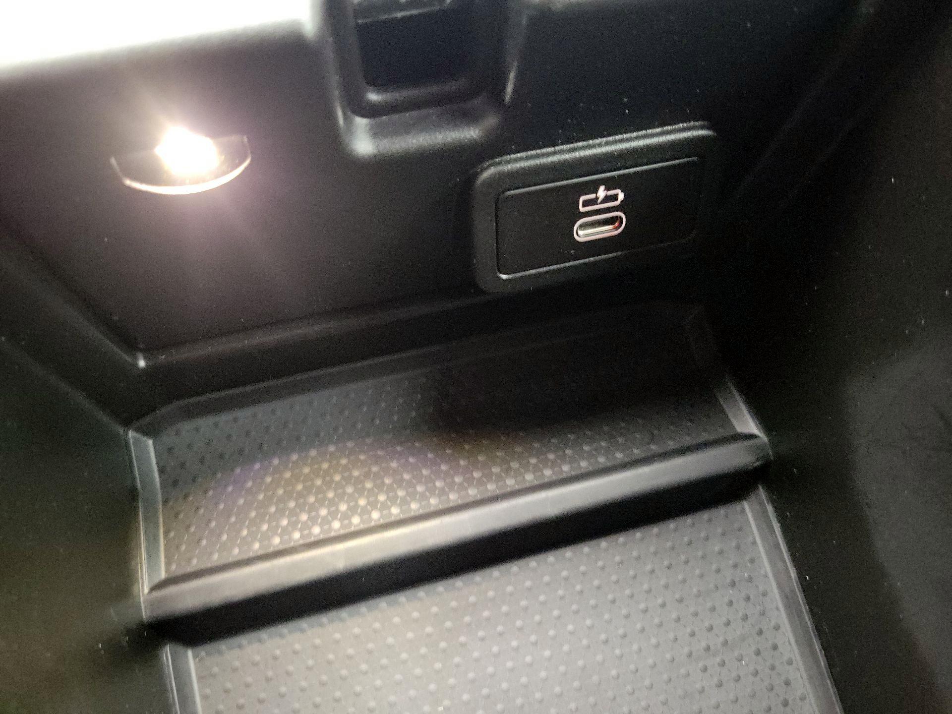 Thumbnail: 2024 BMW 3 Series - 19