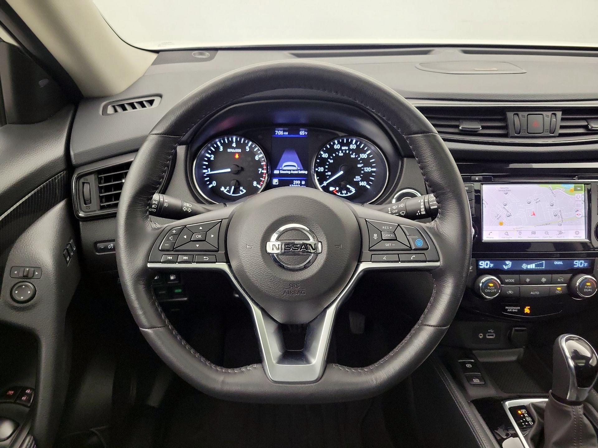 Thumbnail: 2018 Nissan Rogue - 10