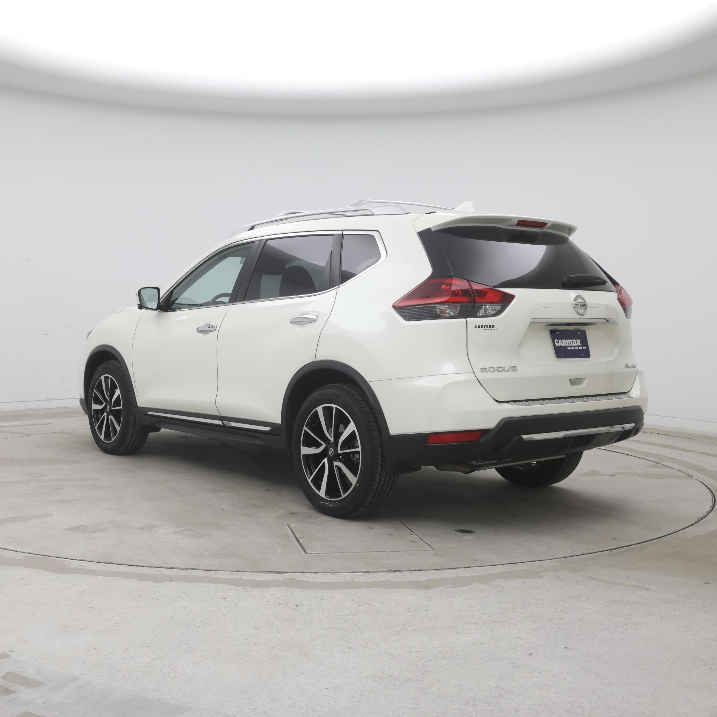 Thumbnail: 2018 Nissan Rogue - 2