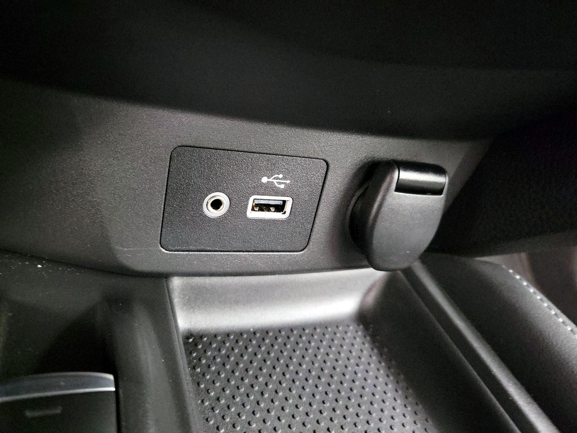 Thumbnail: 2018 Nissan Rogue - 19