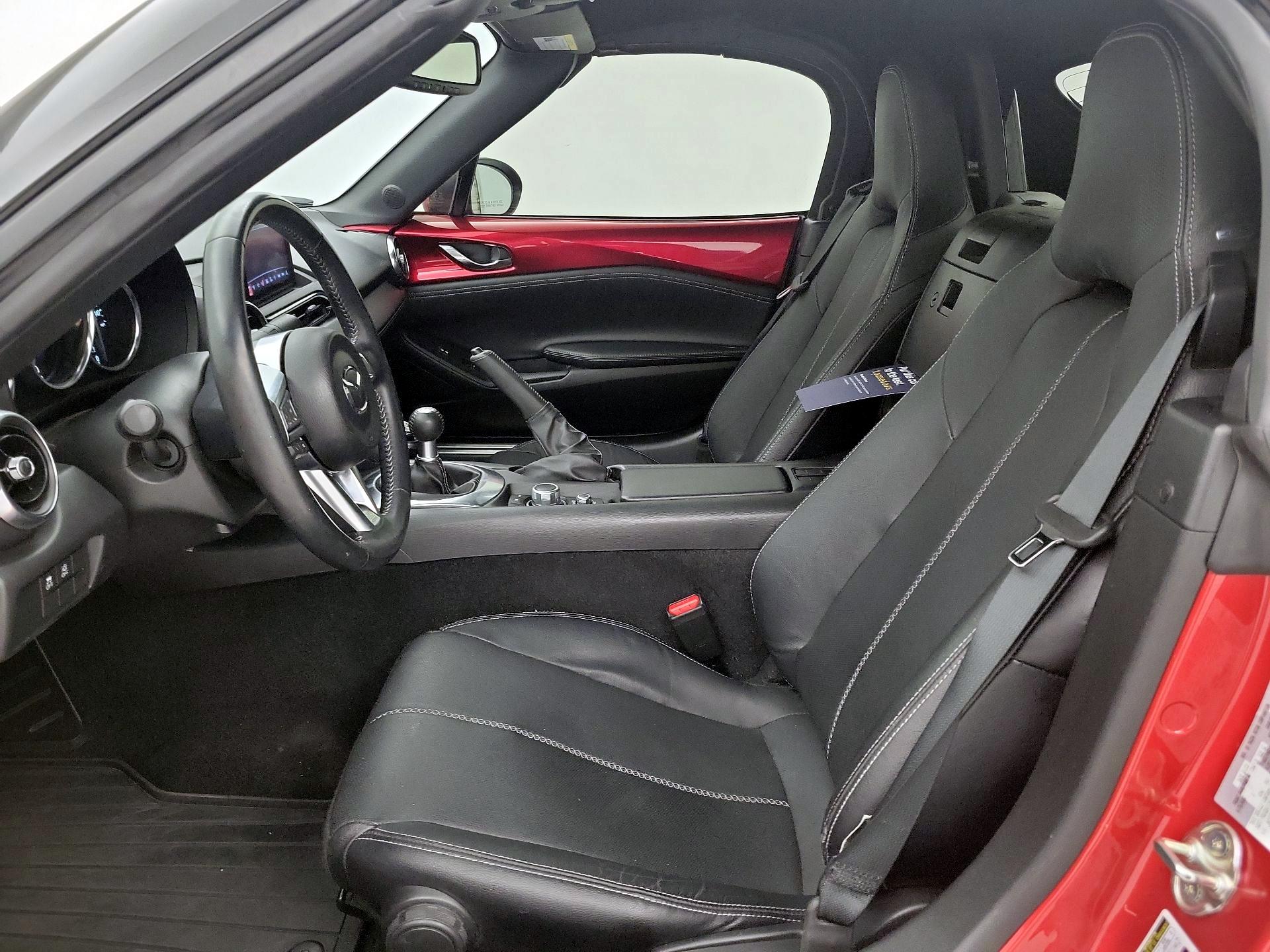 Thumbnail: 2023 Mazda MX-5 Miata - 11