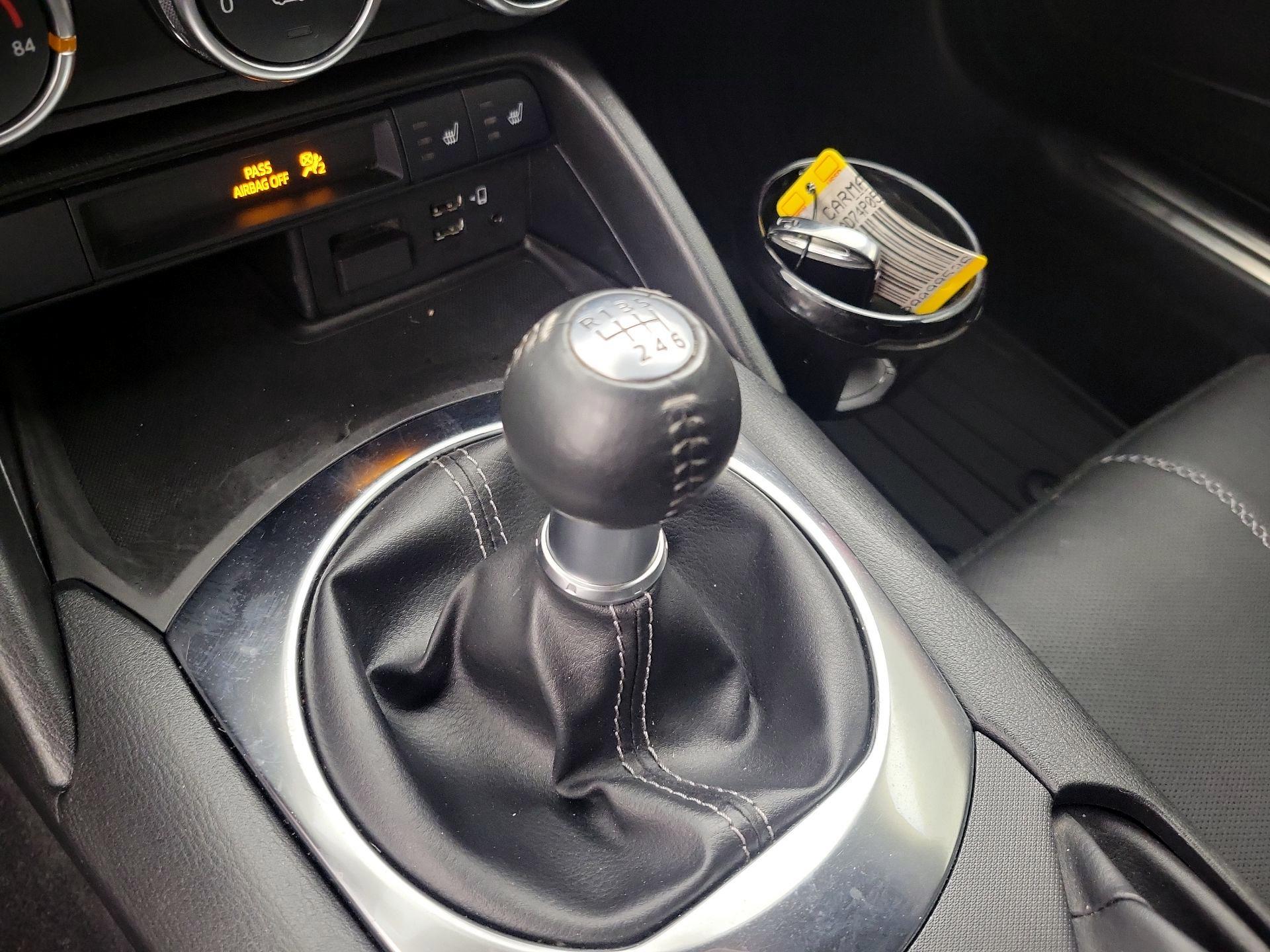 Thumbnail: 2023 Mazda MX-5 Miata - 17