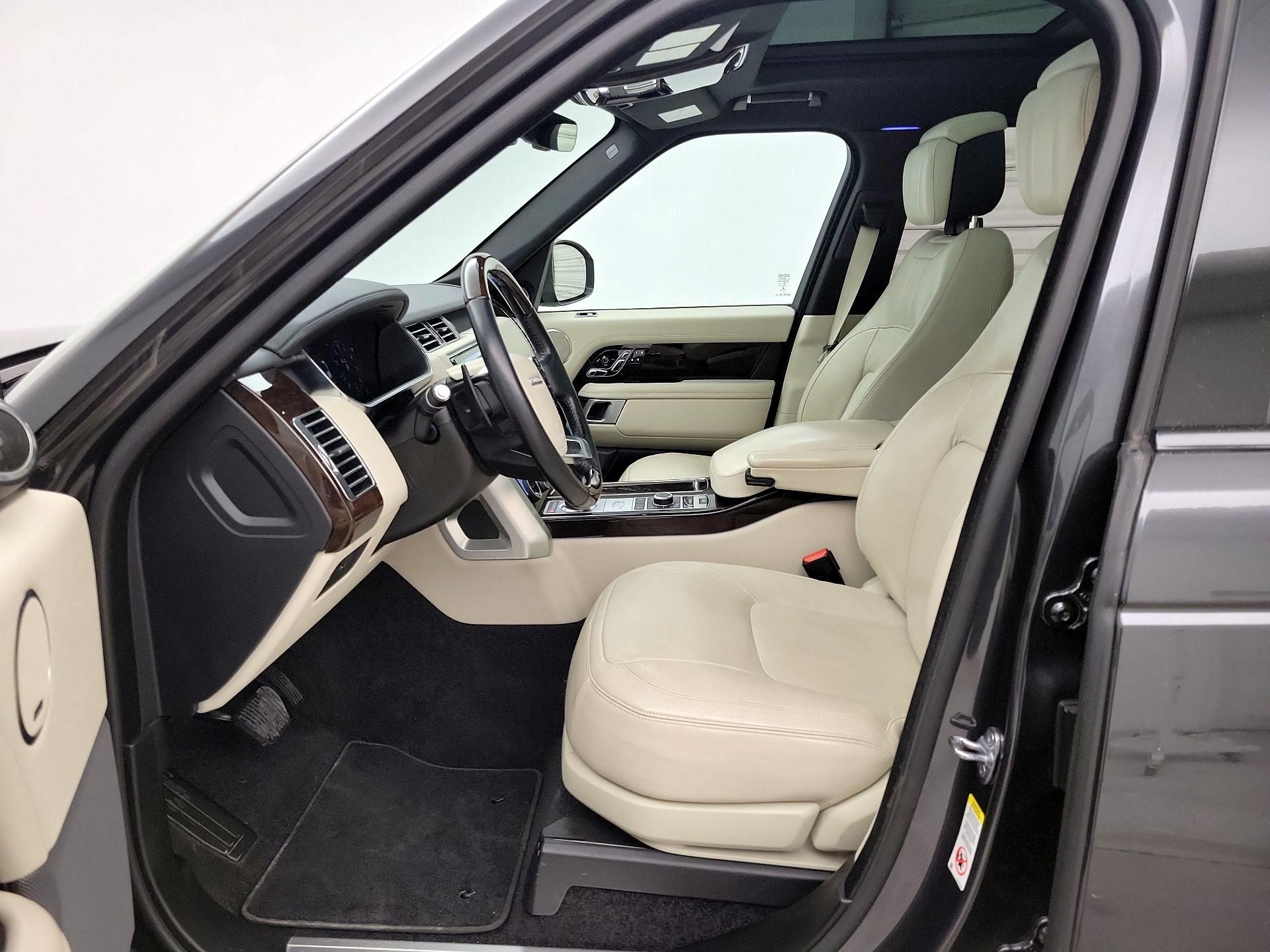 Thumbnail: 2019 Land Rover Range Rover - 11