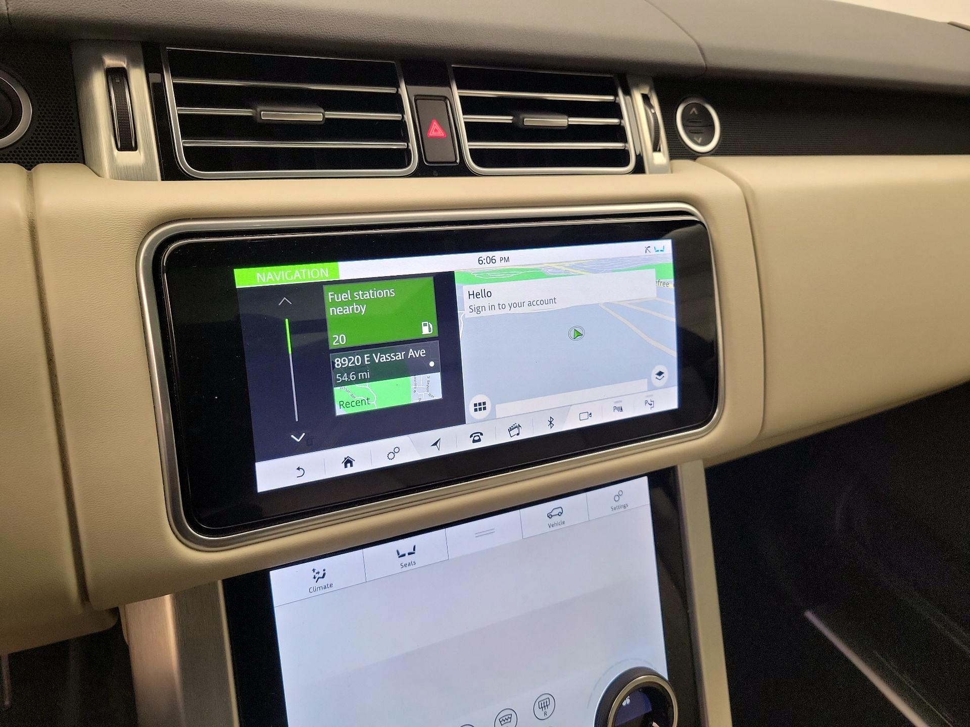 Thumbnail: 2019 Land Rover Range Rover - 14