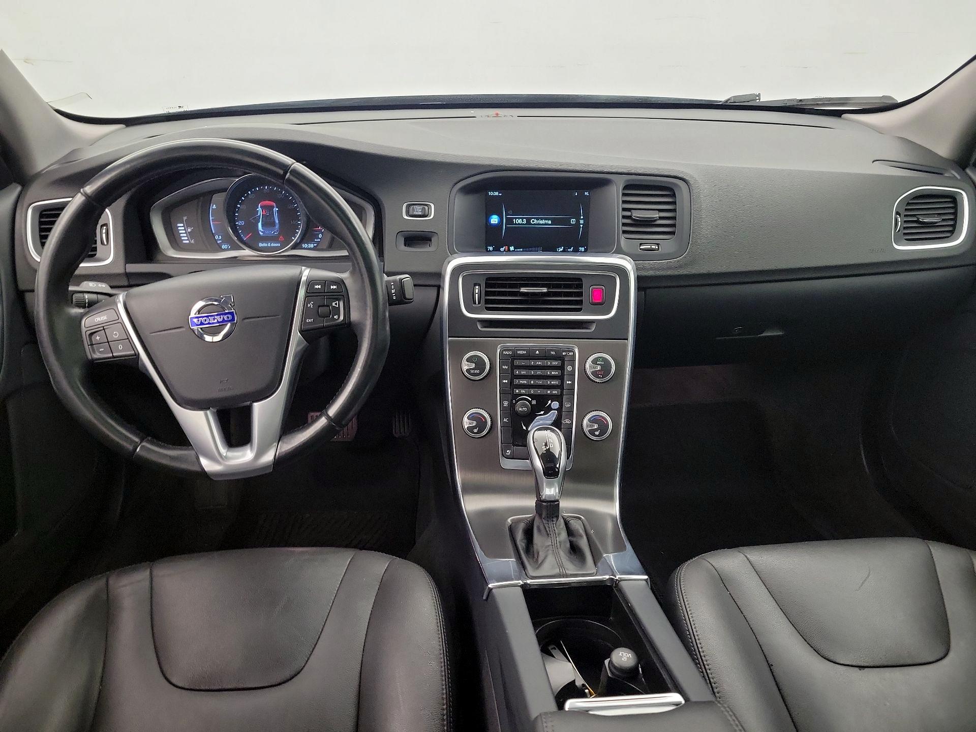 Thumbnail: 2015 Volvo S60 - 9