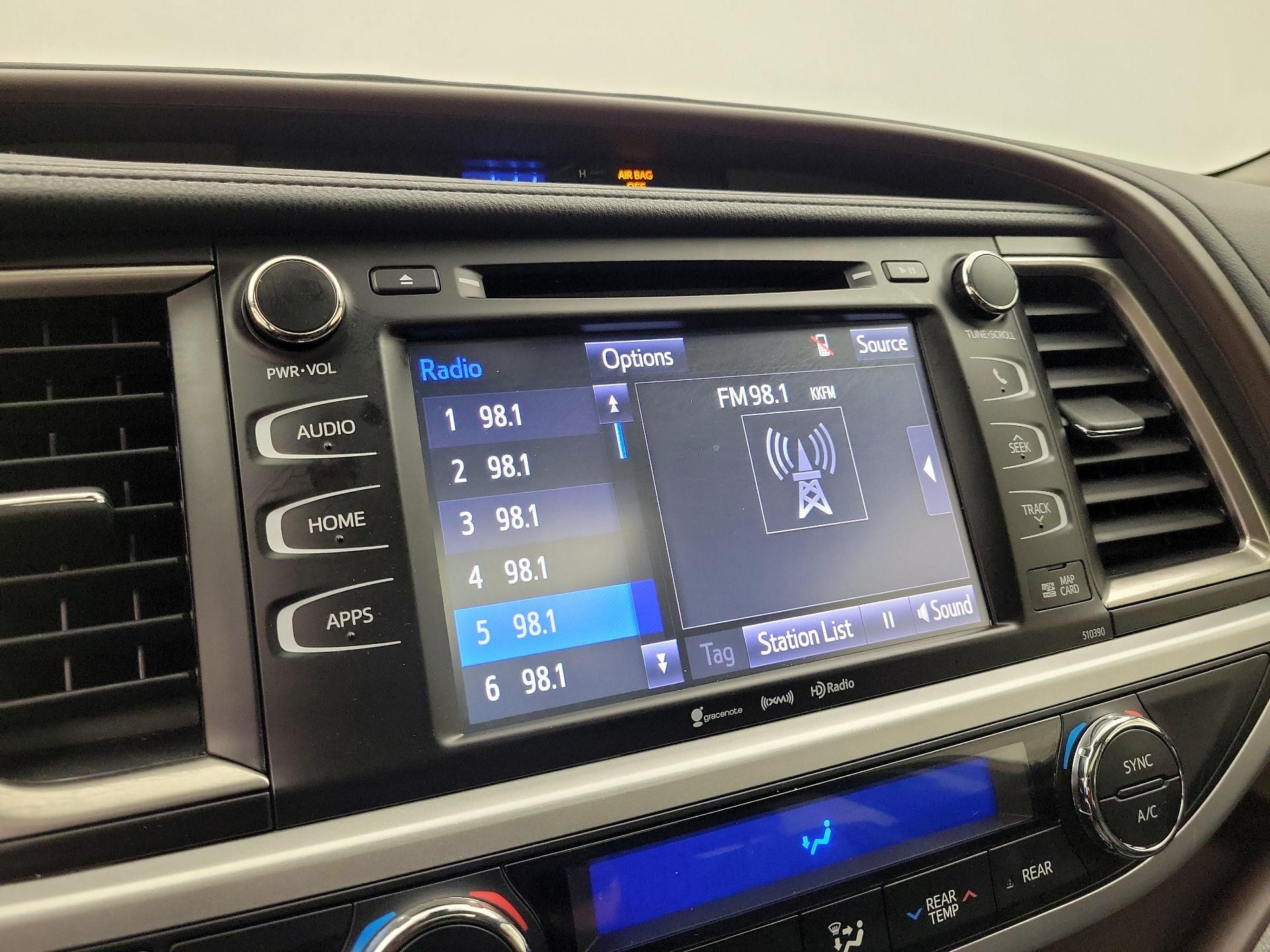 Thumbnail: 2019 Toyota Highlander - 16