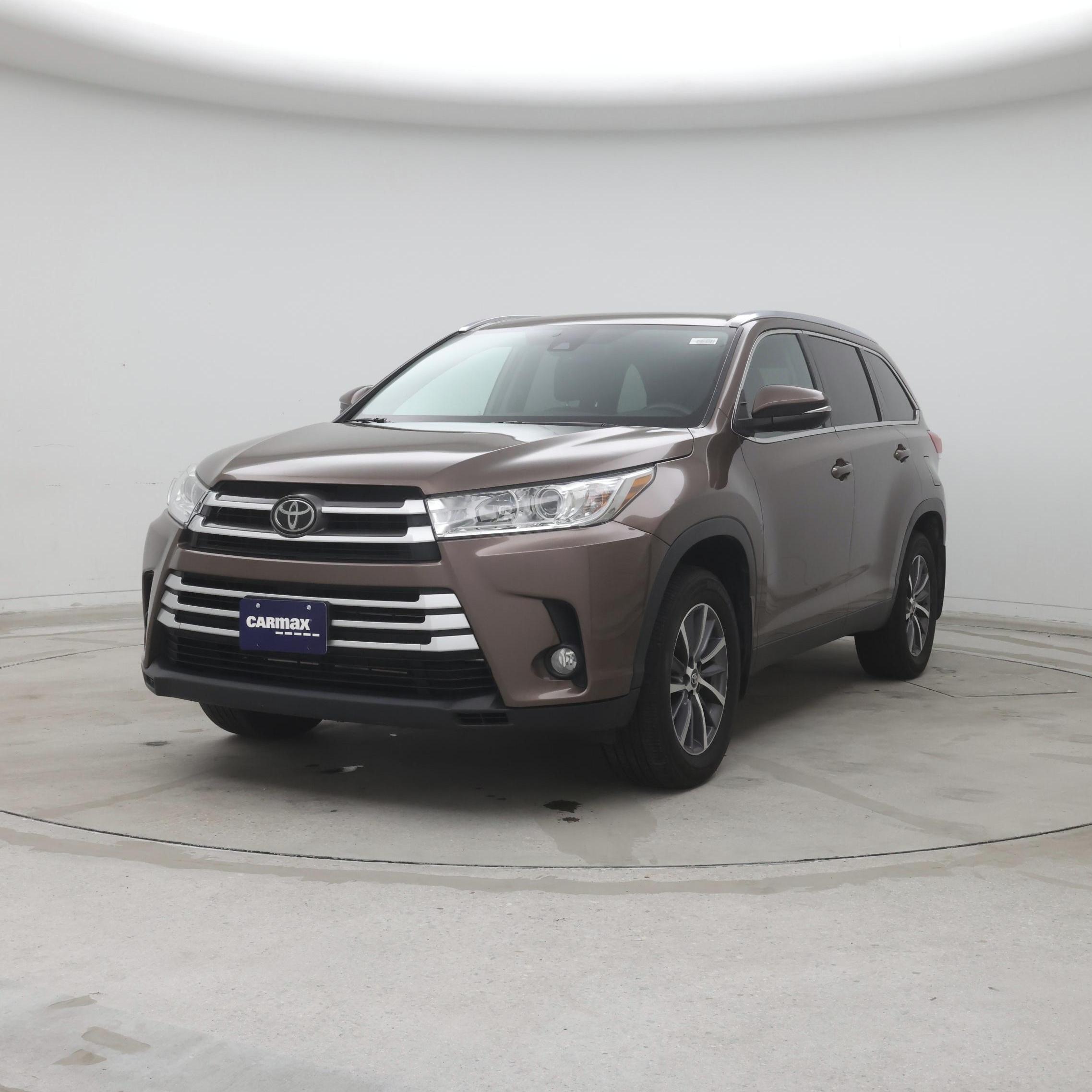 Thumbnail: 2019 Toyota Highlander - 4