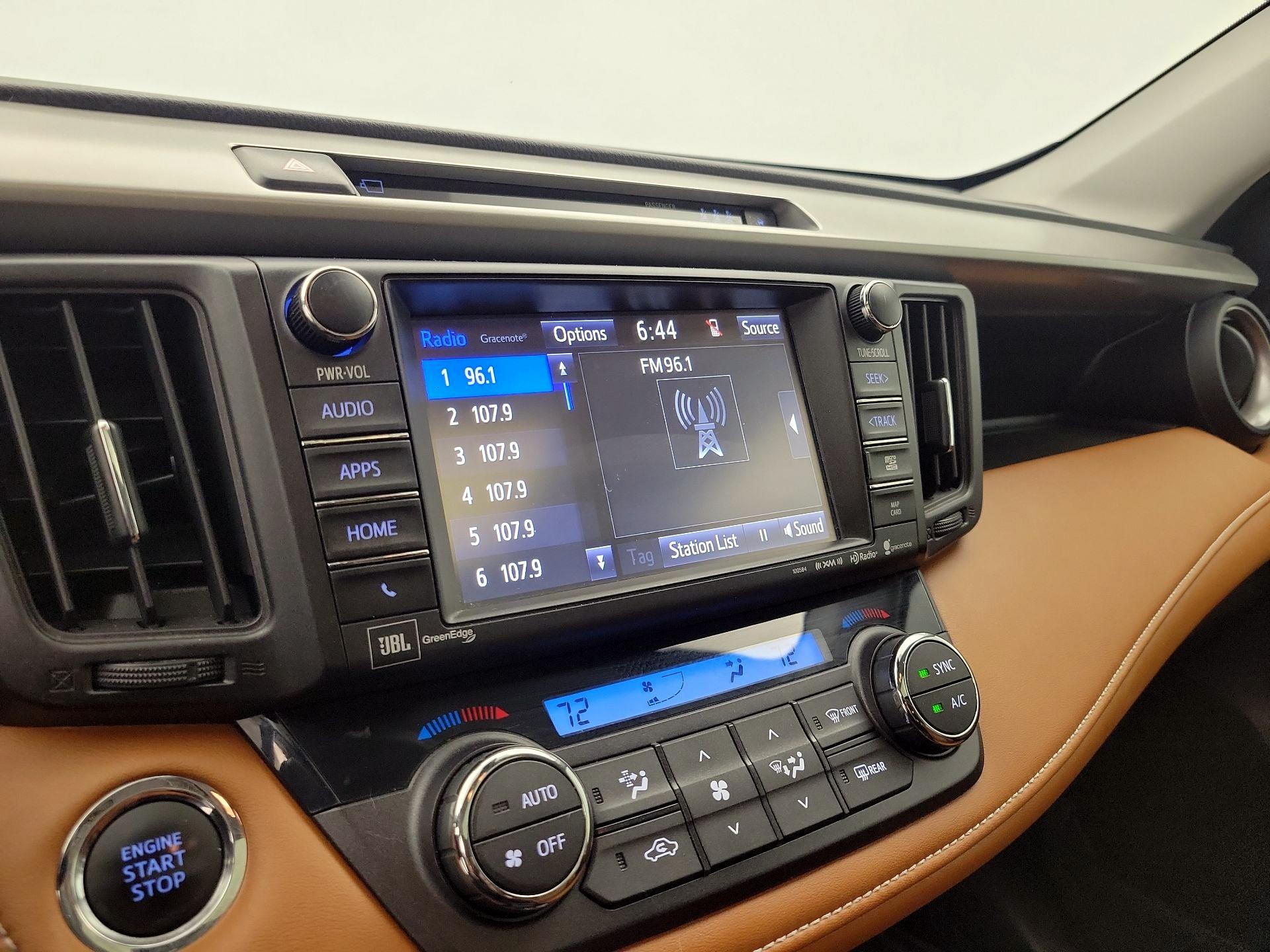 Thumbnail: 2017 Toyota RAV4 - 15