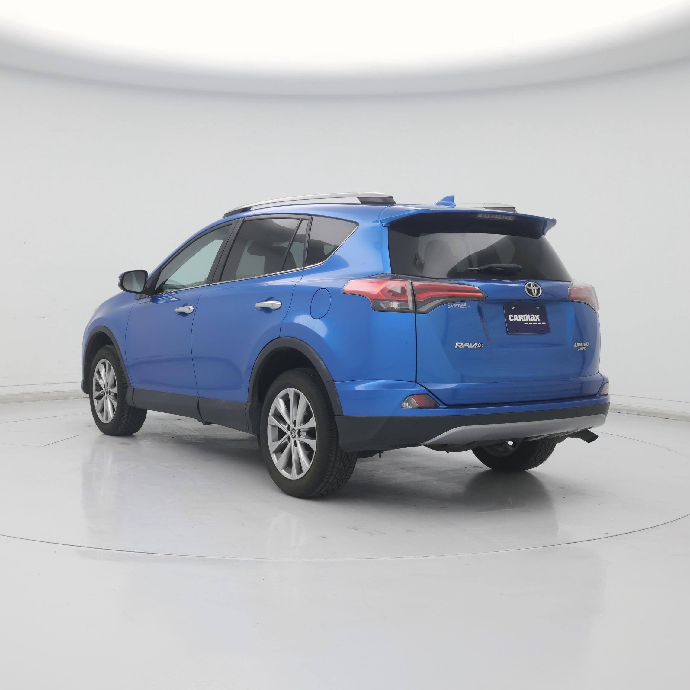 Thumbnail: 2017 Toyota RAV4 - 2