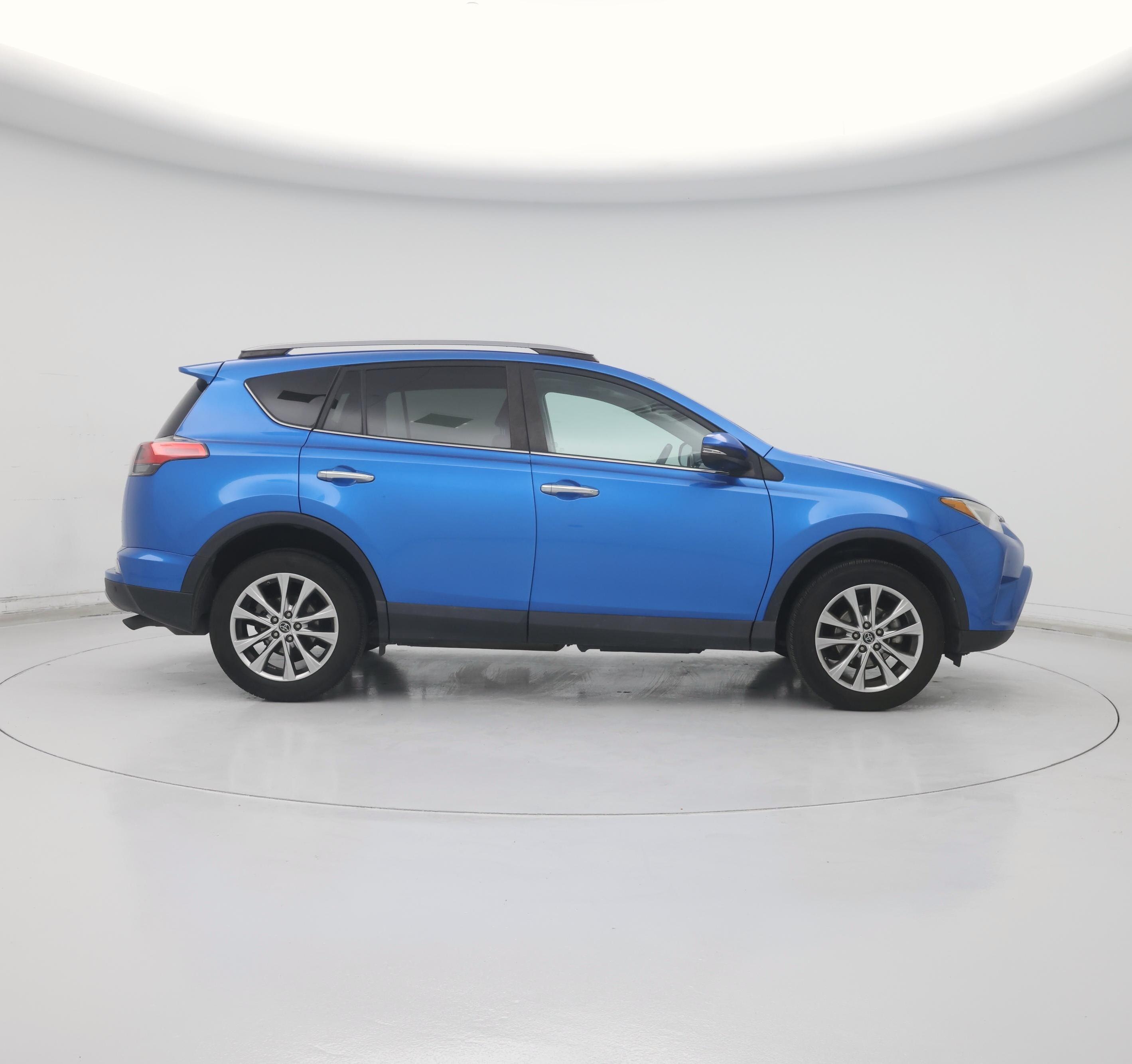Thumbnail: 2017 Toyota RAV4 - 7