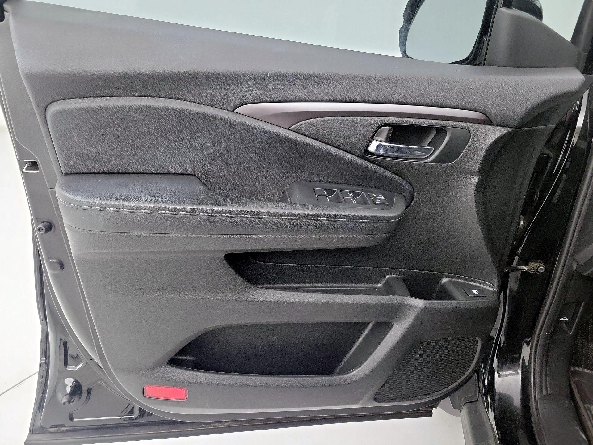 Thumbnail: 2020 Honda Ridgeline - 12