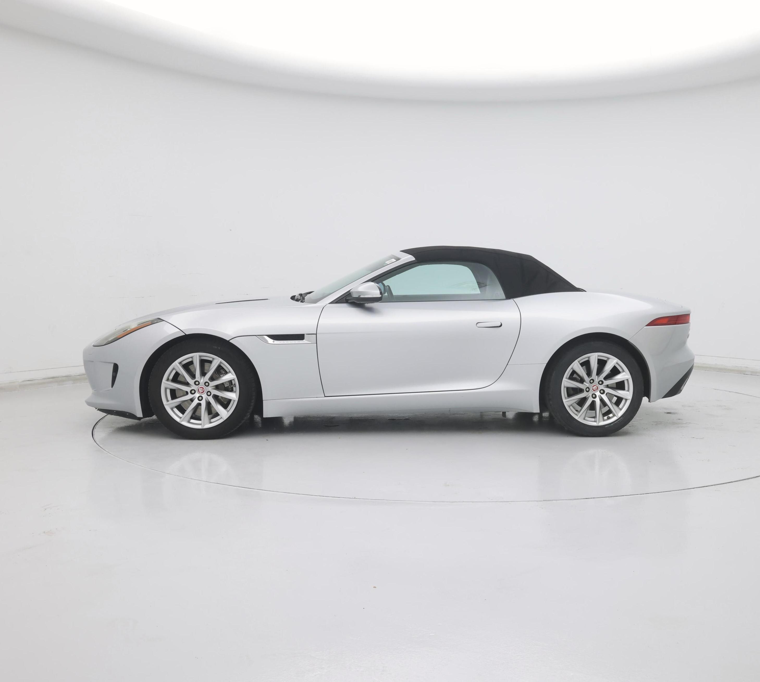 Thumbnail: 2017 Jaguar F-Type - 3