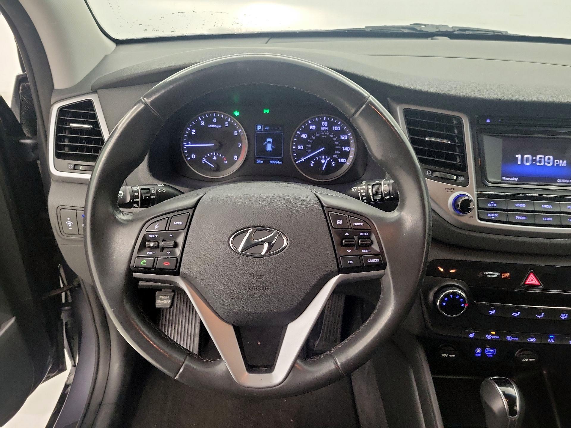 Thumbnail: 2016 Hyundai Tucson - 10