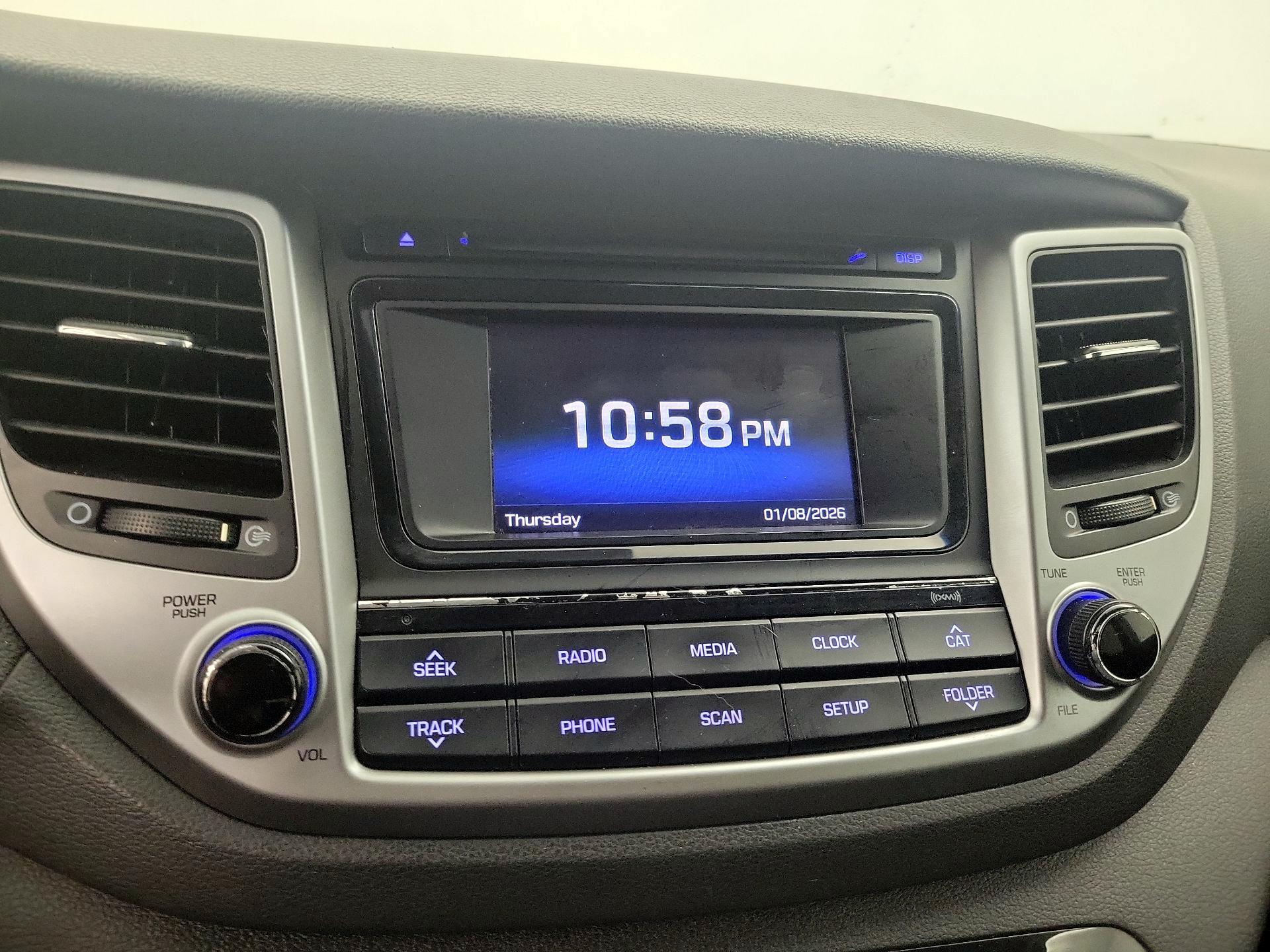 Thumbnail: 2016 Hyundai Tucson - 15