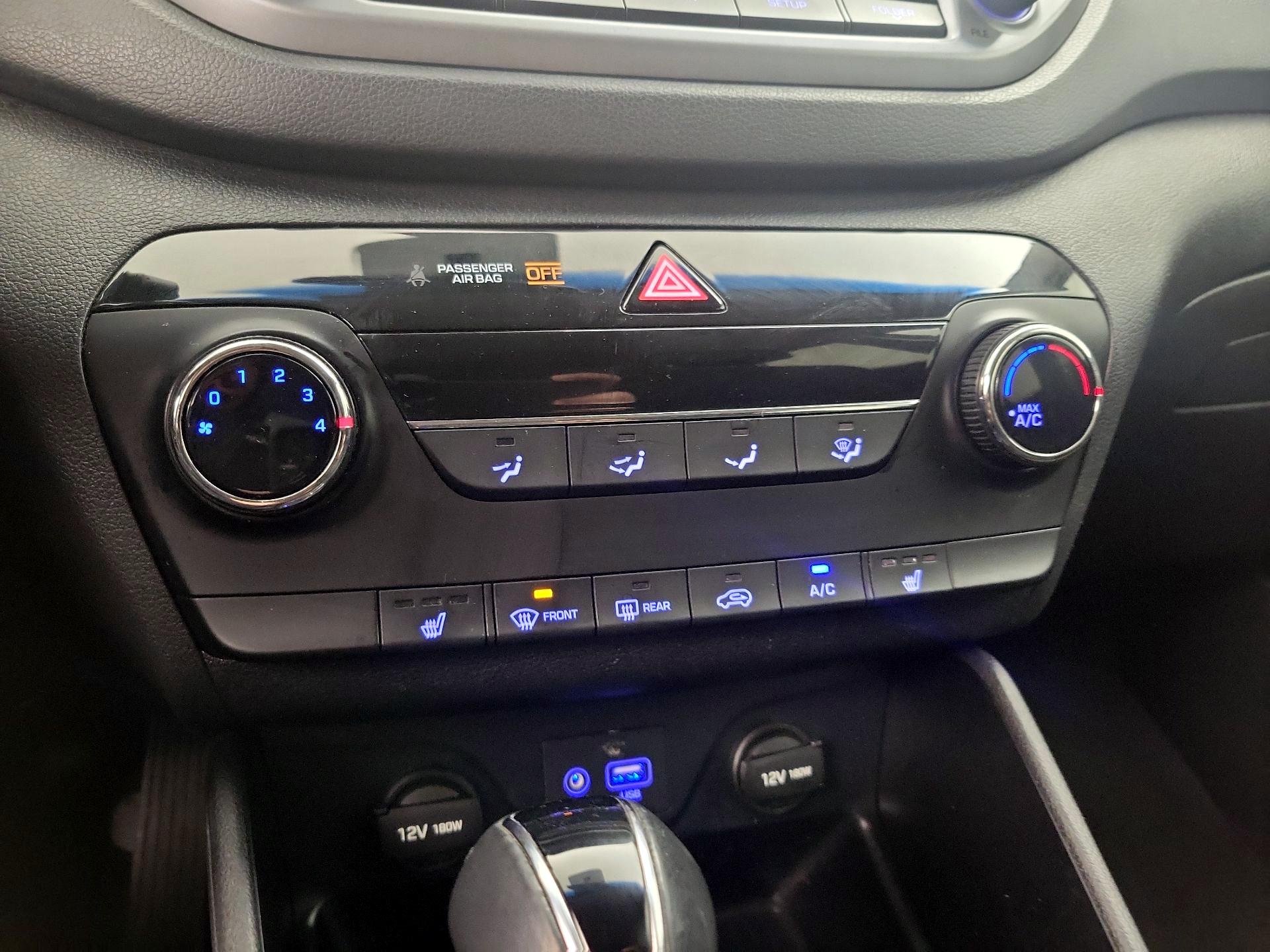 Thumbnail: 2016 Hyundai Tucson - 16