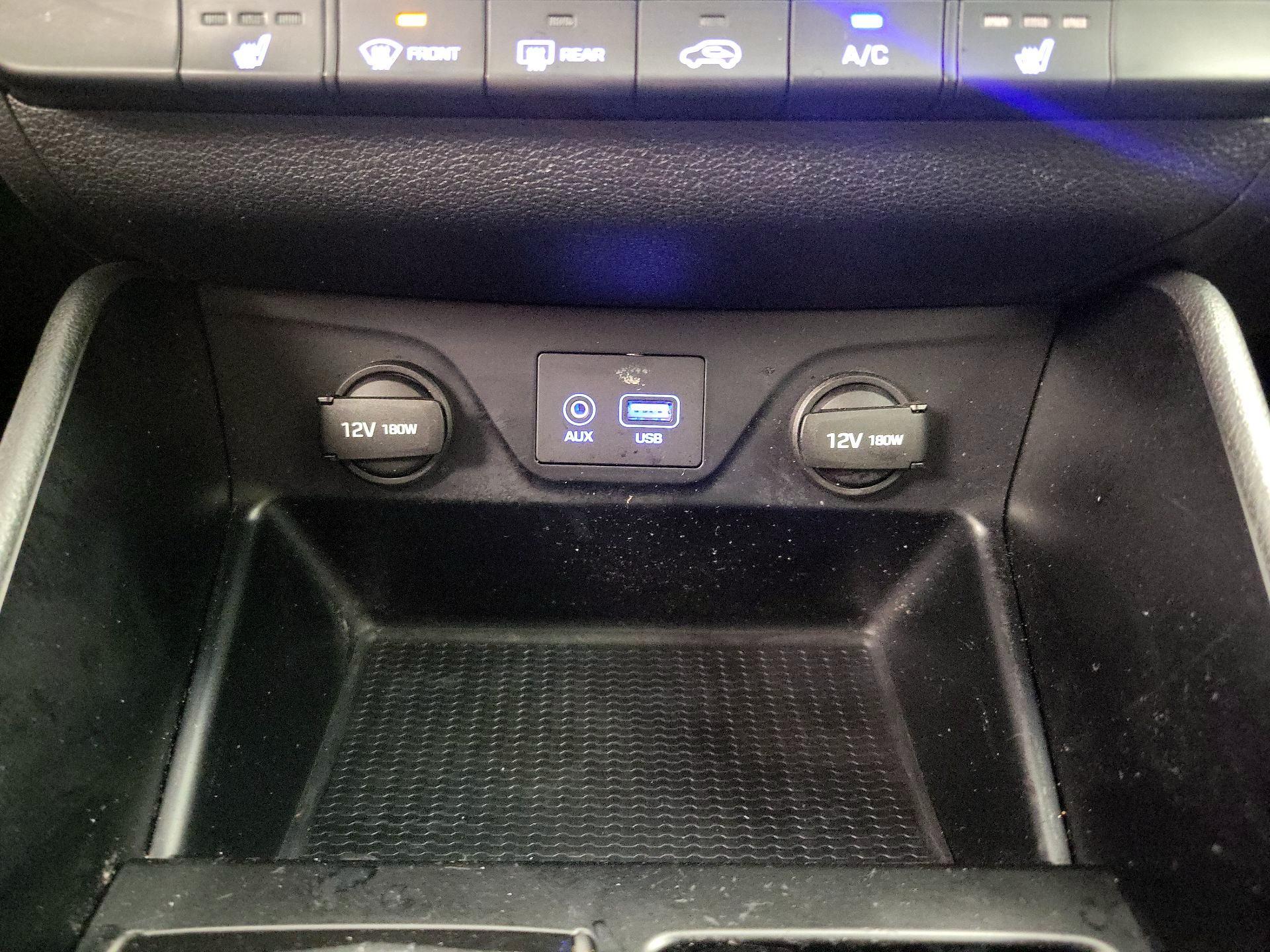 Thumbnail: 2016 Hyundai Tucson - 18