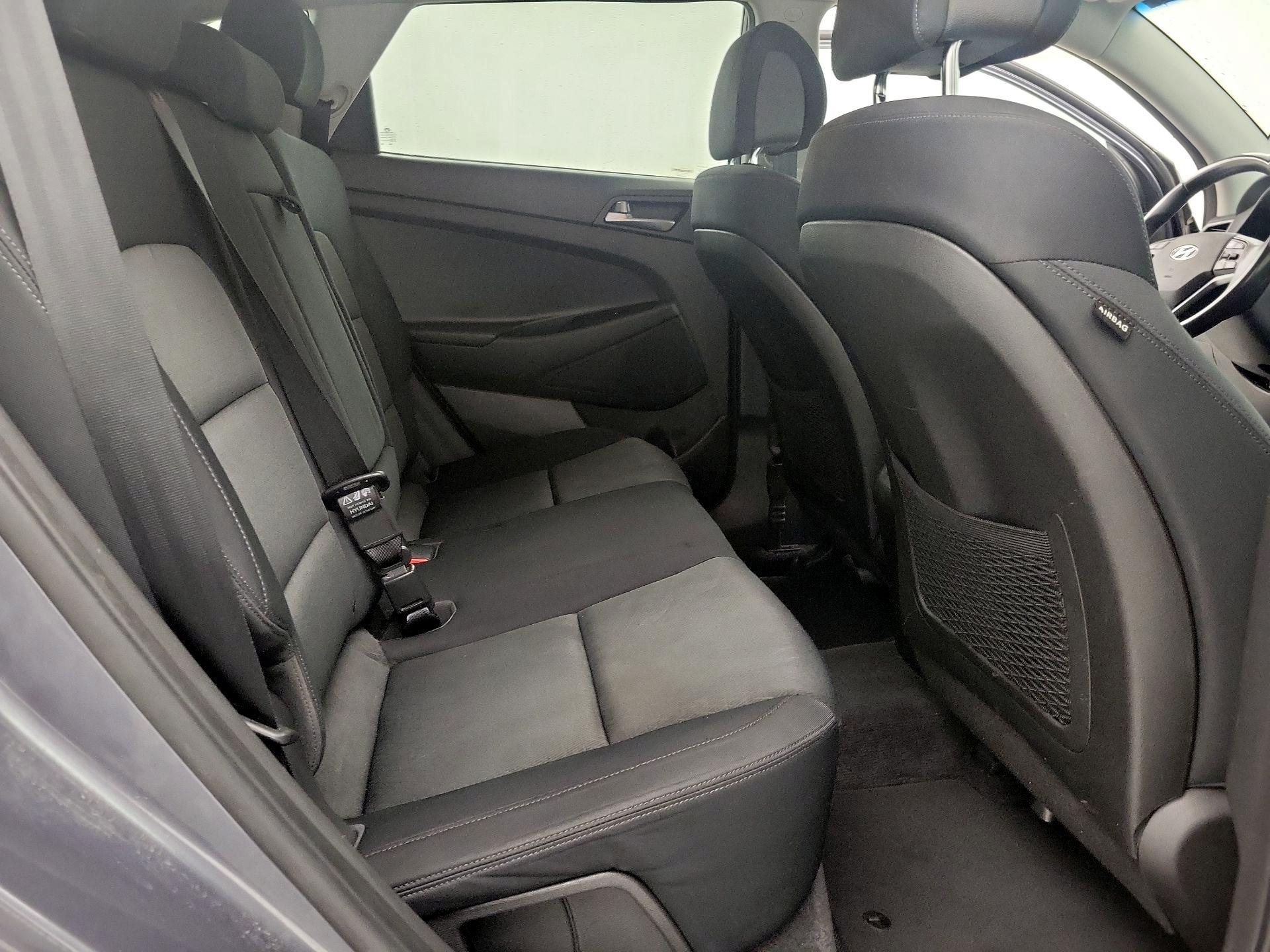 Thumbnail: 2016 Hyundai Tucson - 19