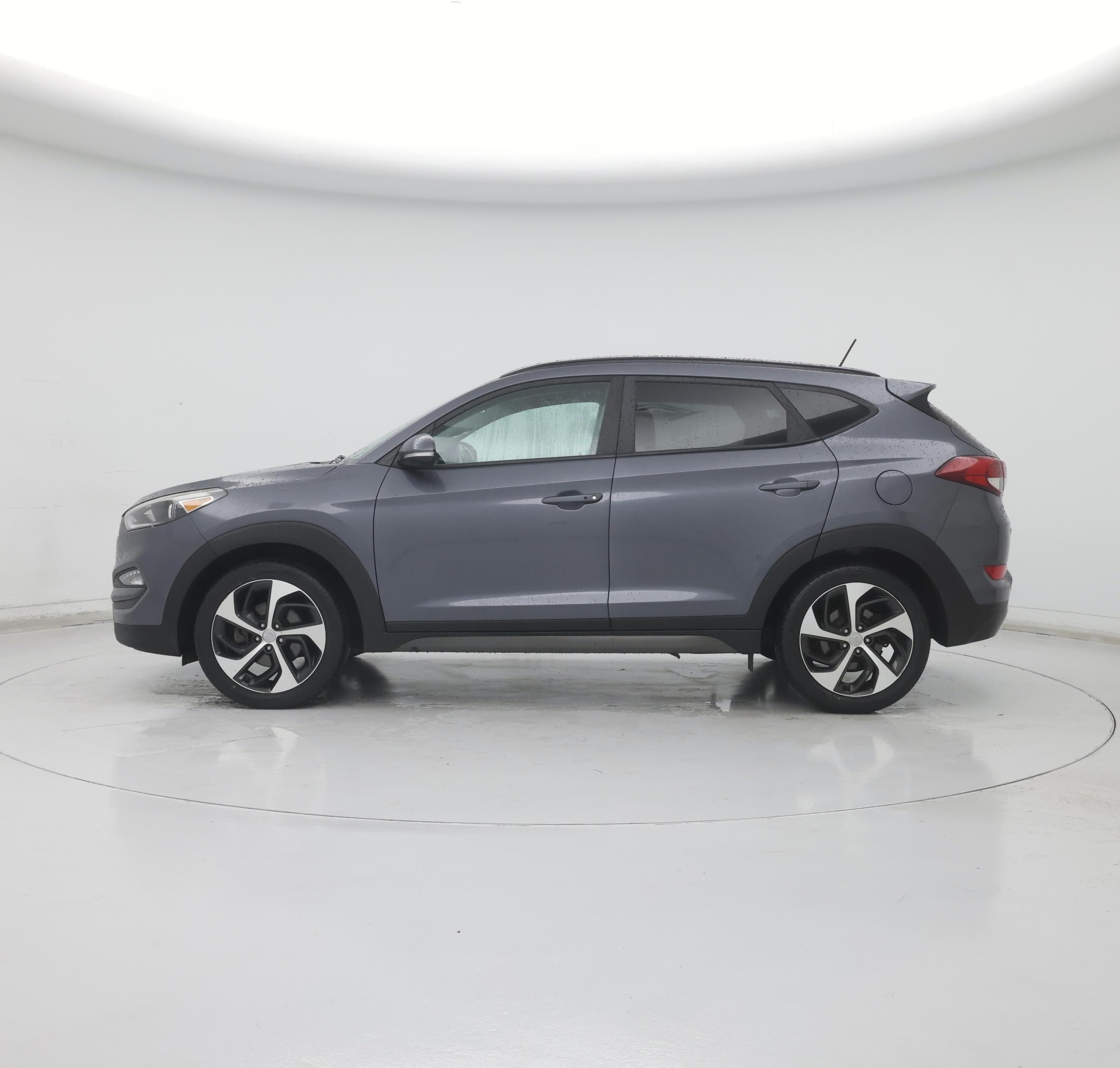 Thumbnail: 2016 Hyundai Tucson - 3
