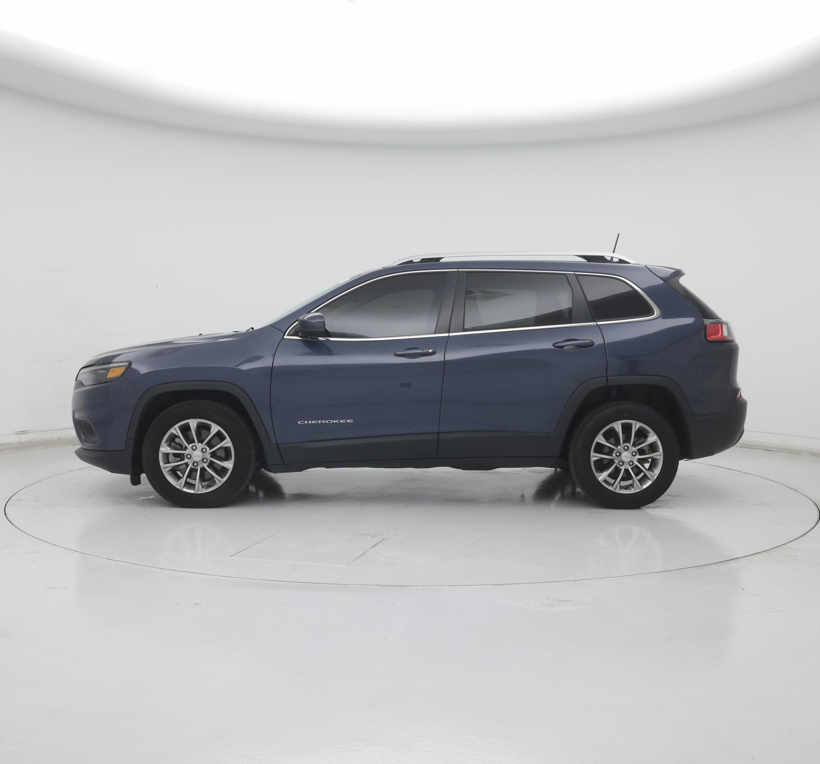 Thumbnail: 2021 Jeep Cherokee - 3