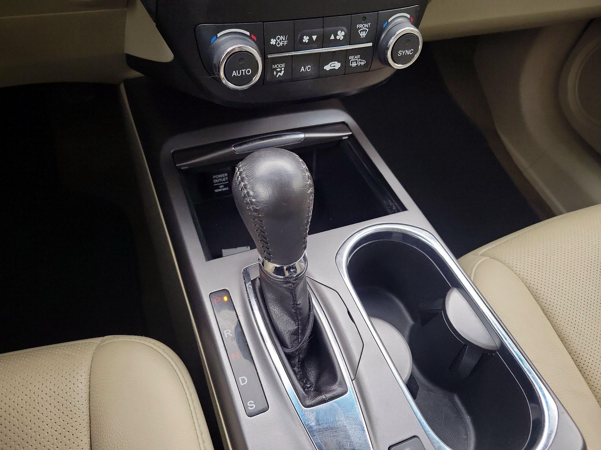 Thumbnail: 2015 Acura RDX - 17